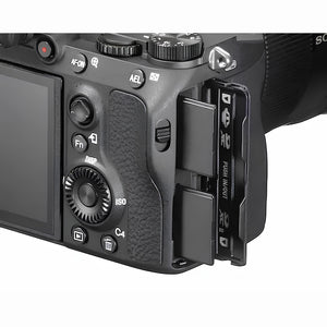 Sony Alpha a7 III Mirrorless Digital Camera with 28-70mm Lens - Used Sony