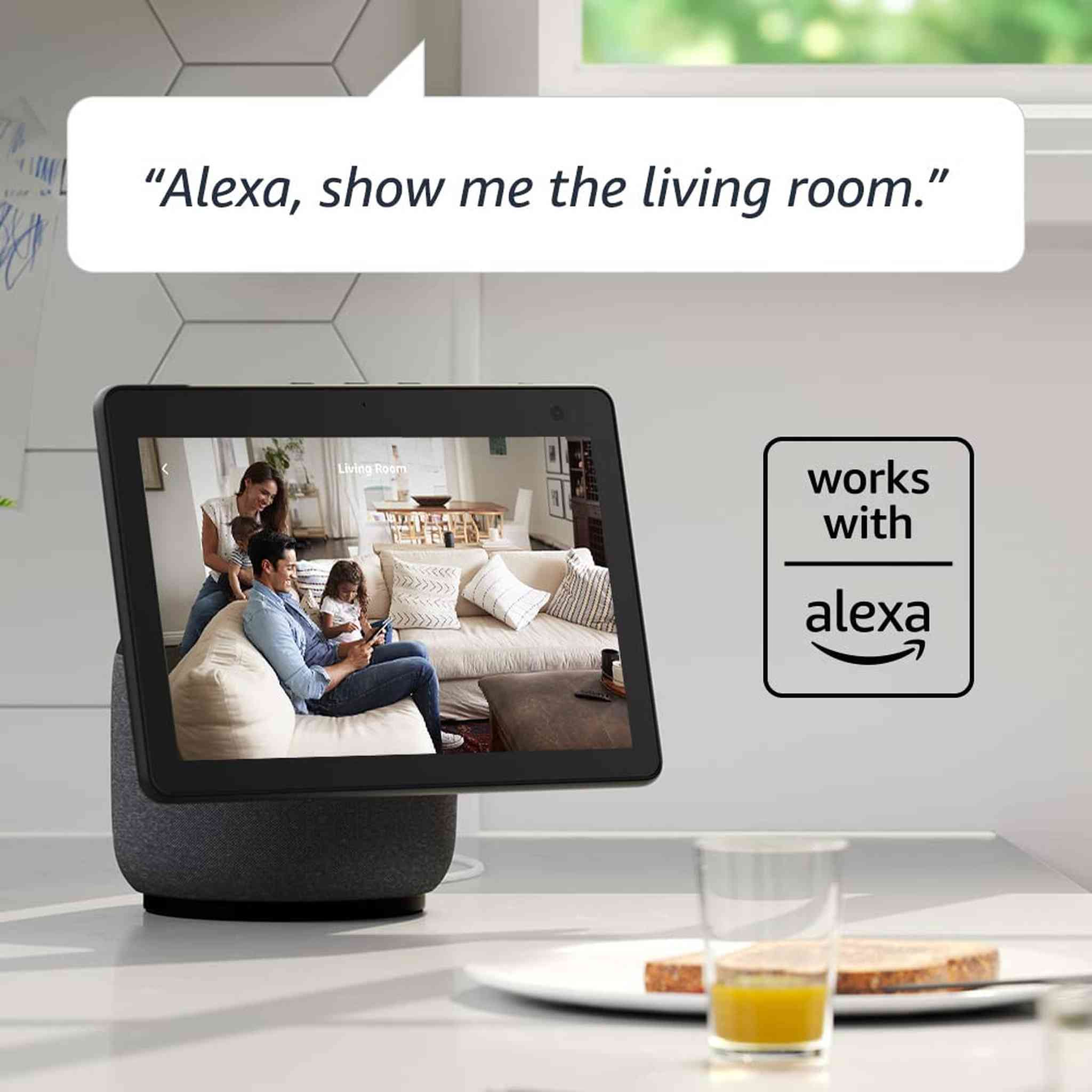 Blink Mini - Compact indoor plug-in smart security camera, 1080p HD video, night vision, motion detection, two-way audio, easy set up, Works with Alexa - 1 camera Black Blink