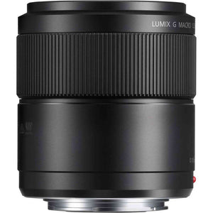 Panasonic 30mm f/2.8 O.I.S. Lens + Deluxe Lens Cleaning Kit Panasonic