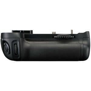 Nikon MB-D14 Multi Battery Power Pack for Nikon D610 and D600 Digital SLR Renewed - Reconditioned Nikon