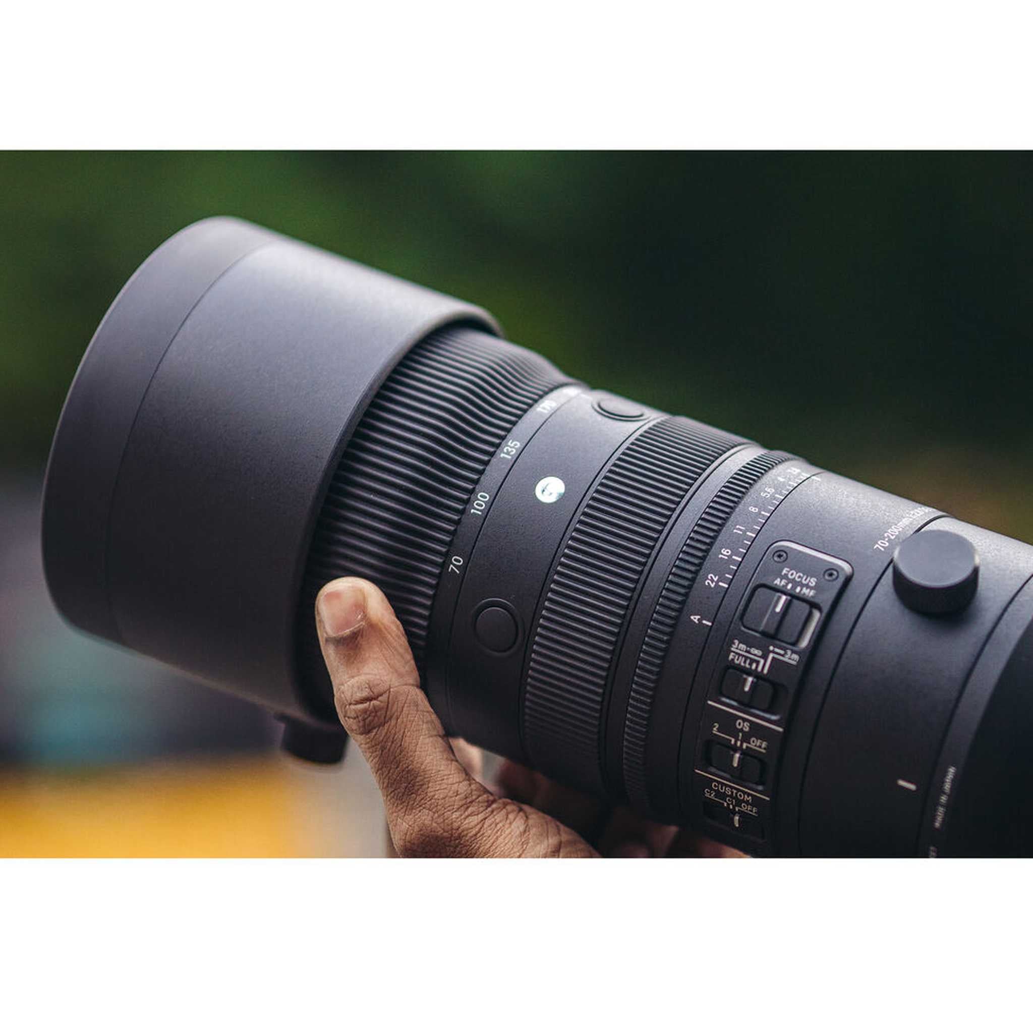 Sigma 70-200mm f/2.8 DG DN OS Sports Lens Sony E + Bundle