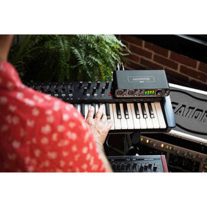 MOTU M4 USB-C Audio-MIDI Interface Bundle MOTU