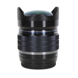 Olympus M.Zuiko Digital ED 8mm f/1.8 Fisheye PRO Lens Bundle Olympus