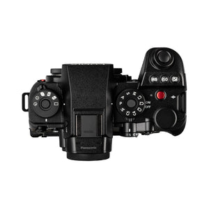 Panasonic Lumix S1 IIE Mirrorless Camera with 24.1MP CMOS Sensor 6K Video 30 fps Burst Shooting and OLED Viewfinder Panasonic