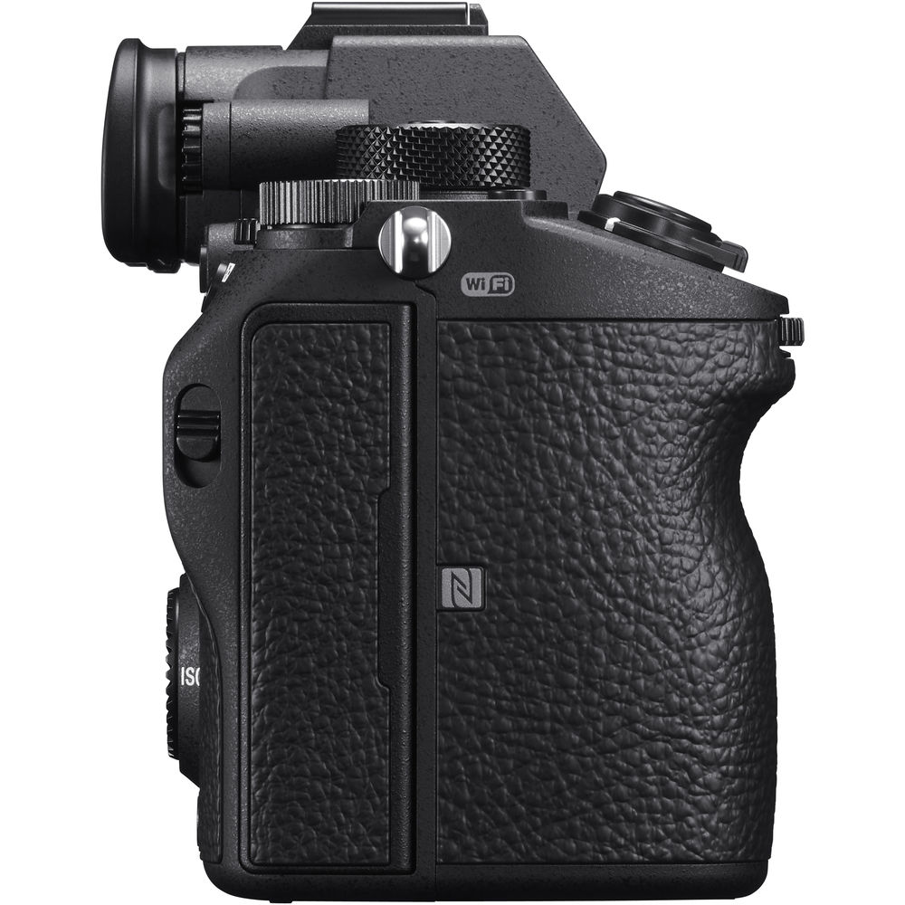 Sony Alpha a7R III Mirrorless Camera W/ Sony FE 24-70mm Lens - Advanced Bundle