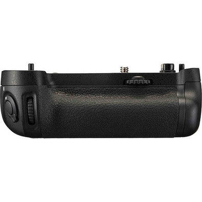 Nikon MB-D16 Multi Battery Power Pack Intl Model - Essentials Pack Bundle