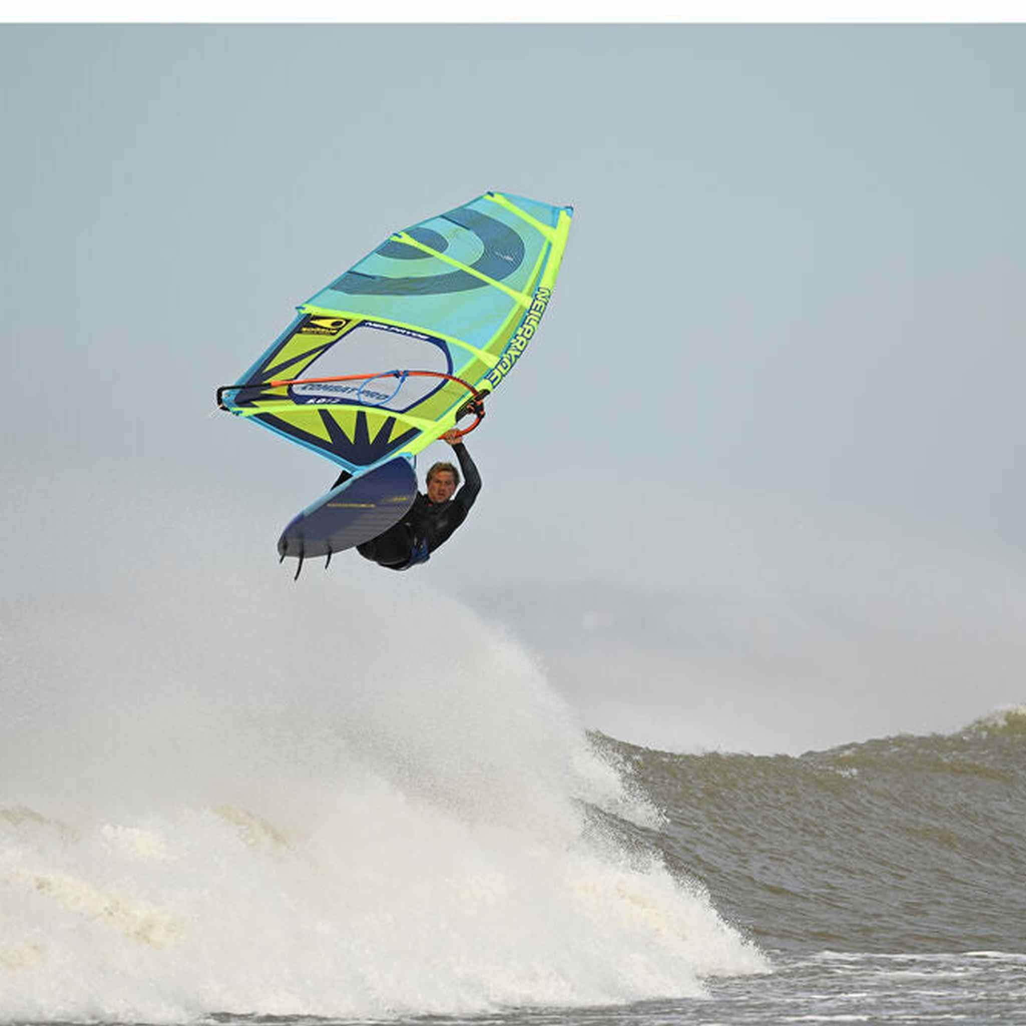 Nikon NIKKOR Z 400mm f/4.5 VR S Super-Telephoto Lens for Nikon Z Mount Cameras - Bundle