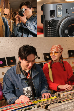 FujiFilm Instax Mini 41 Instant Film Camera + Instant-mini Film 20 Sheets