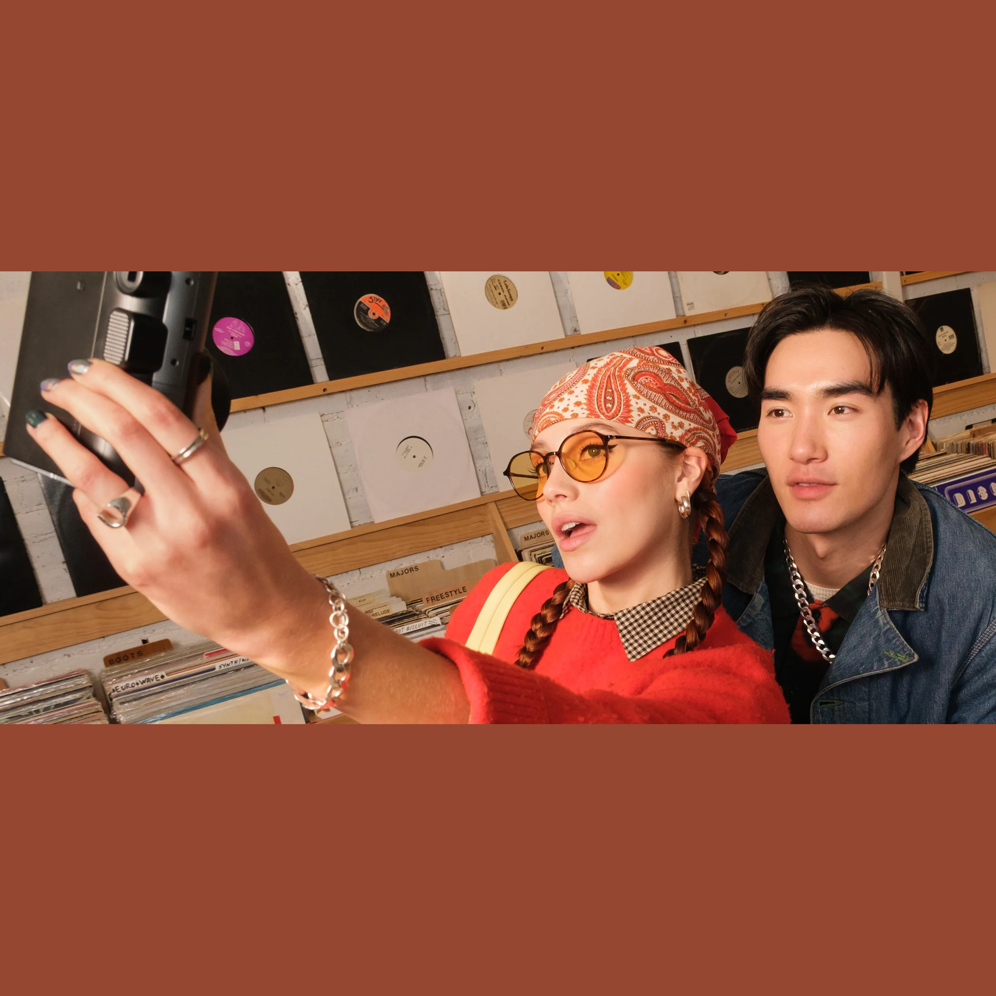 FujiFilm Instax Mini 41 Instant Film Camera + Instant-mini Film 100 Sheets