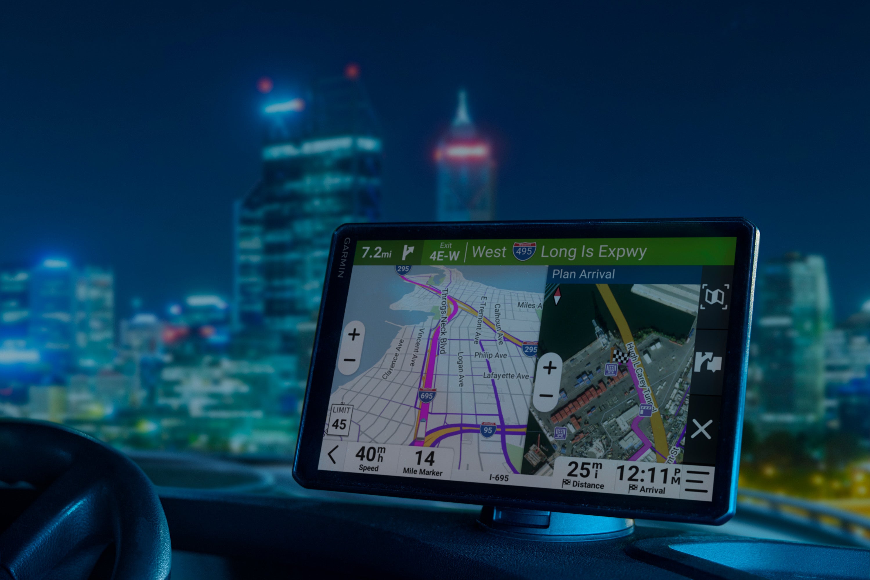 Garmin dezl OTR820, Large, Easy-to-Read 8” GPS Truck Navigator Bundle