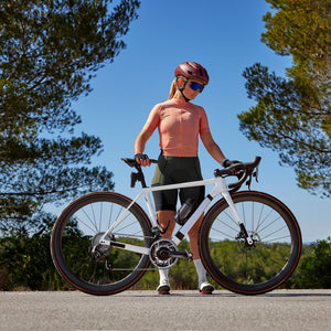 Garmin Edge 1050, Premium Cycling Computer, Vivid Color Touchscreen Display Bundle