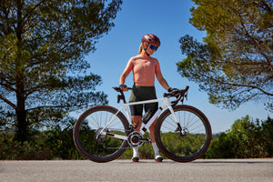 Garmin Edge 1050, Premium Cycling Computer, Vivid Color Touchscreen Display Bundle