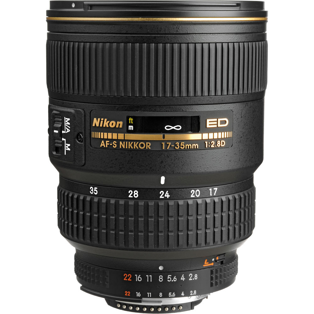 Nikon AF-S Wide-angle Zoom-NIKKOR 17-35mm f/2.8D IF-ED Lens + More Bundle Nikon