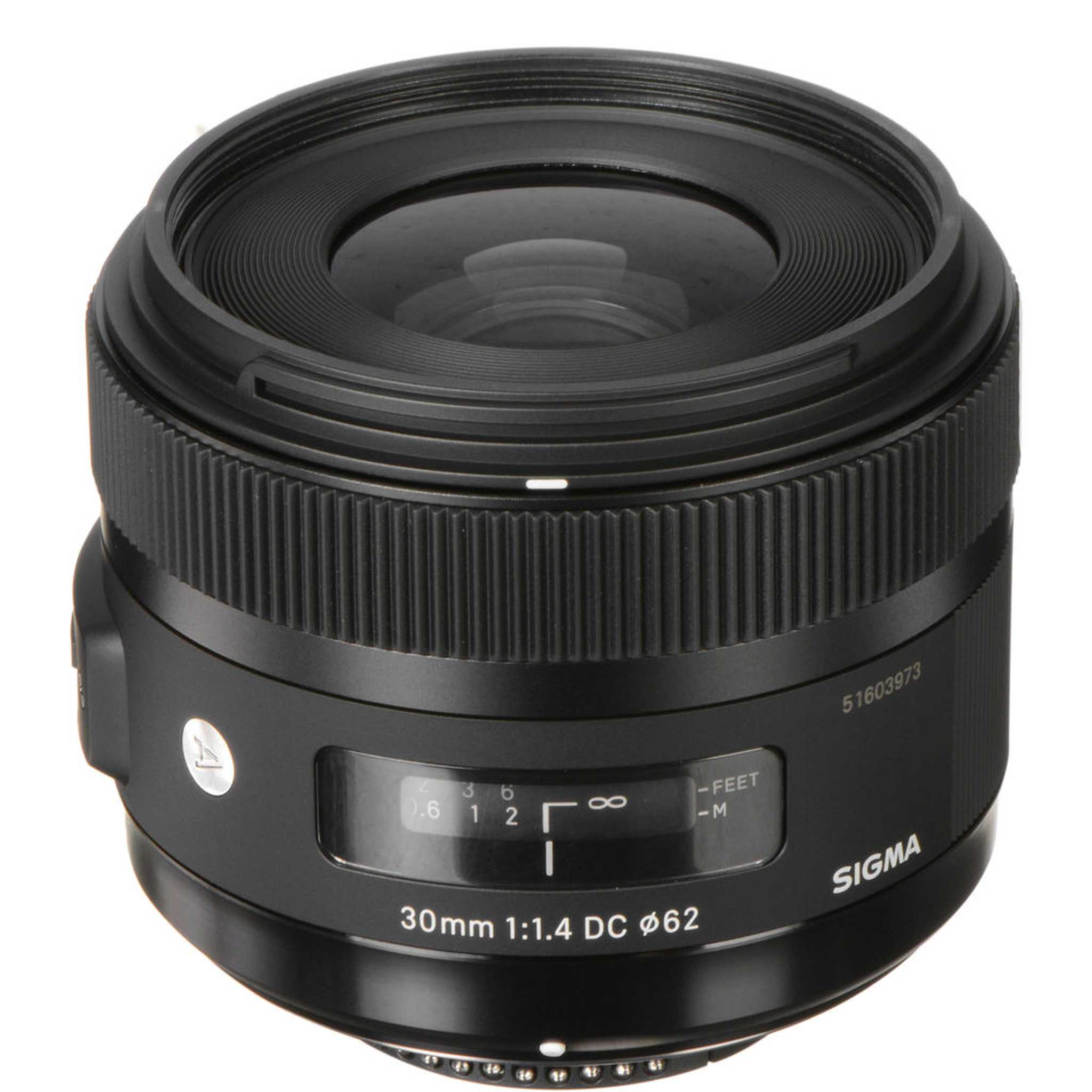 Sigma 30mm f/1.4 DC DN Contemporary Lens for Nikon Z Bundle Sigma
