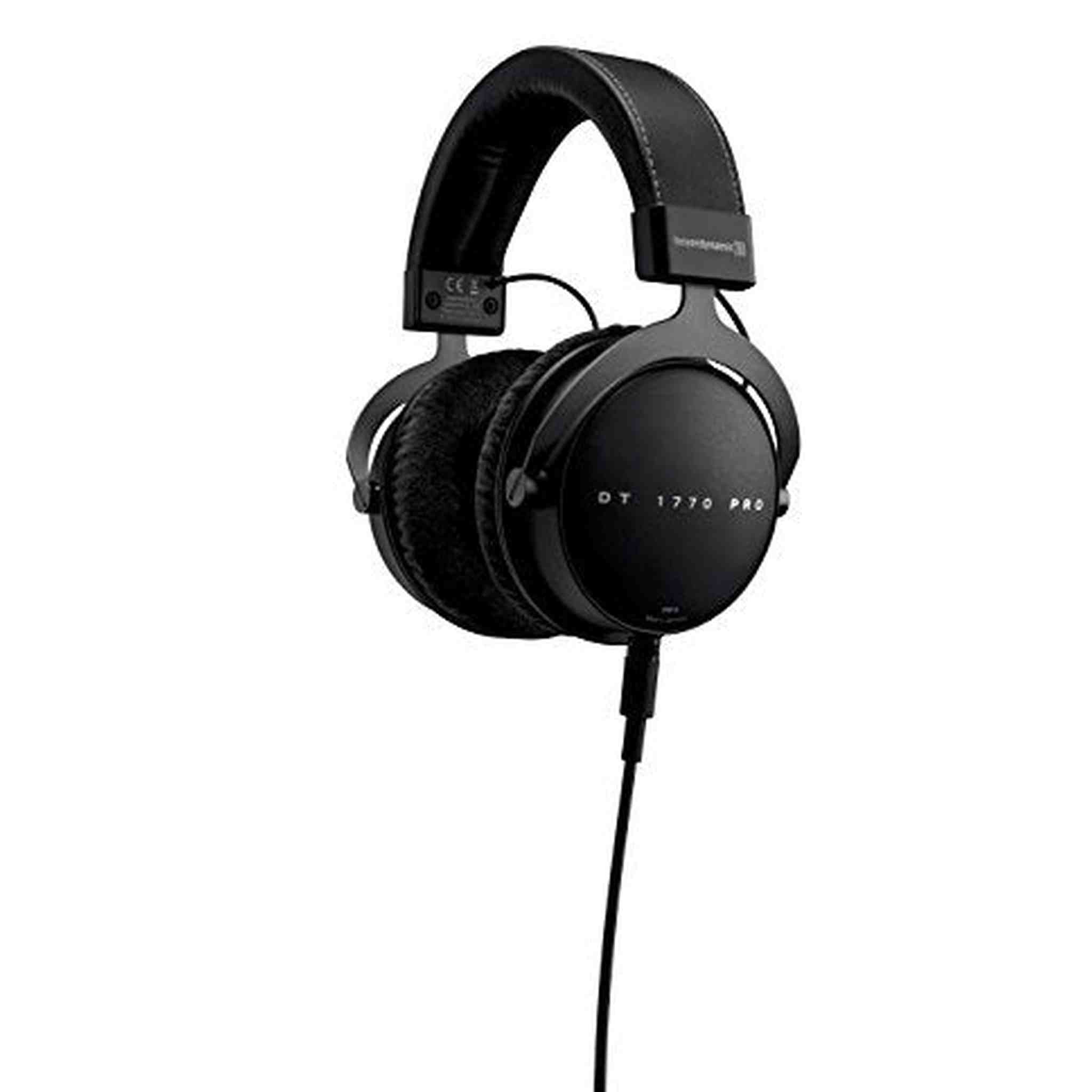 Beyerdynamic DT 1770 Pro 250 Ohm Headphones Bundle with Headphone Splitter