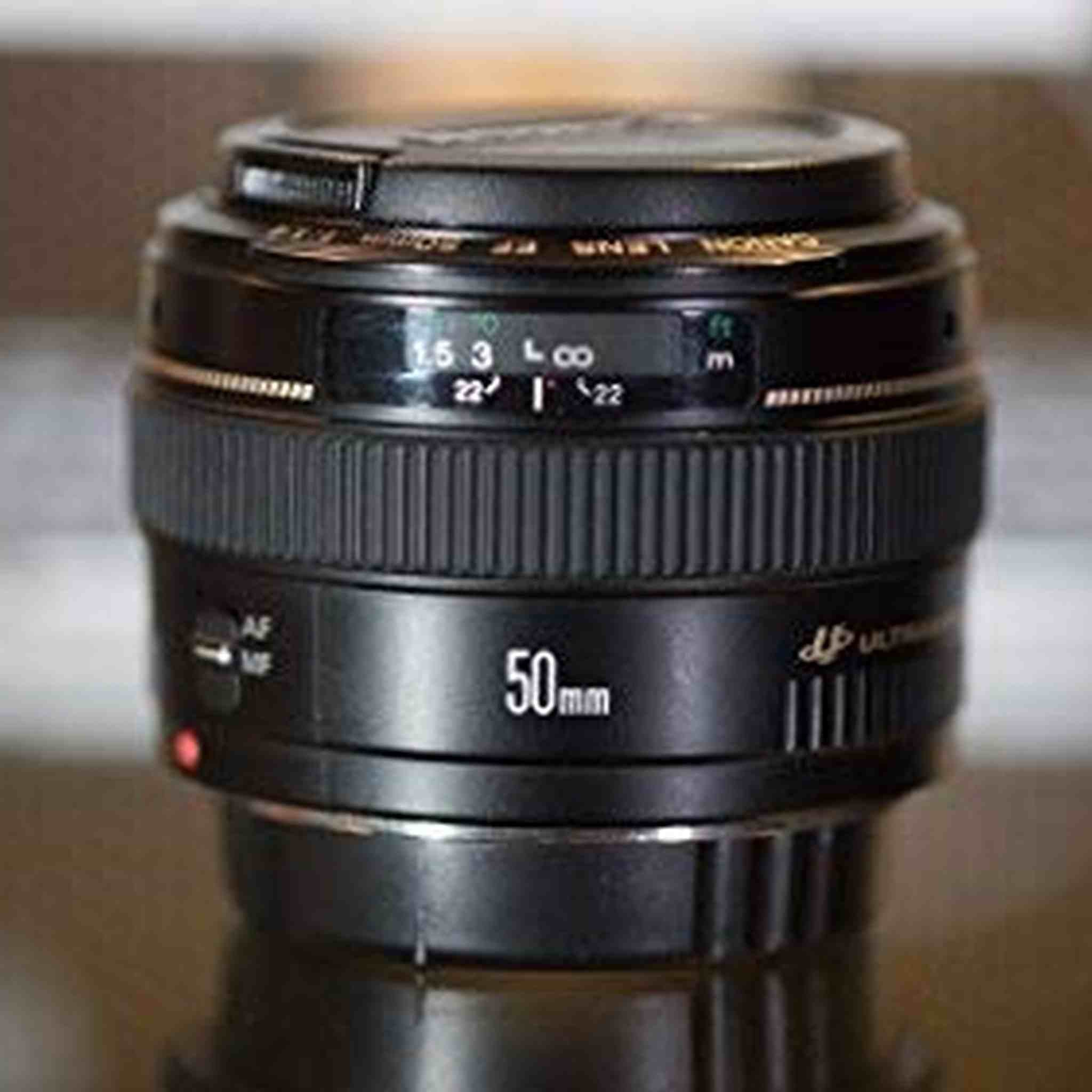 Canon EF 50mm f/1.4 USM Standard & Medium Telephoto Lens for Canon SLR Cameras - Fixed International Version No Warranty Canon