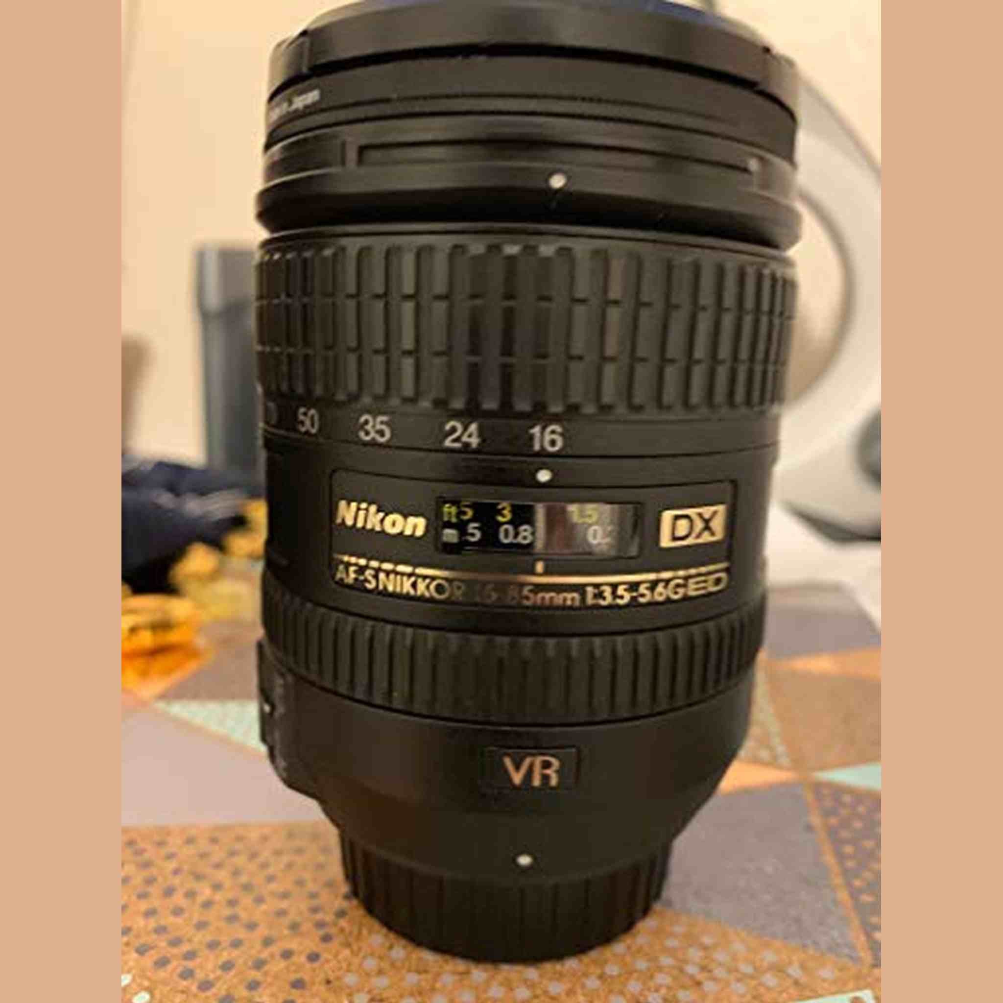 Nikon AF-S DX NIKKOR 16-85mm f/3.5-5.6G ED Vibration Reduction Zoom Lens with Auto Focus for Nikon DSLR Cameras Internat - Used Nikon