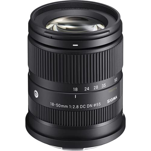 Sigma 18-50mm f/2.8 DC DN Contemporary Lens for Leica L With Accessories