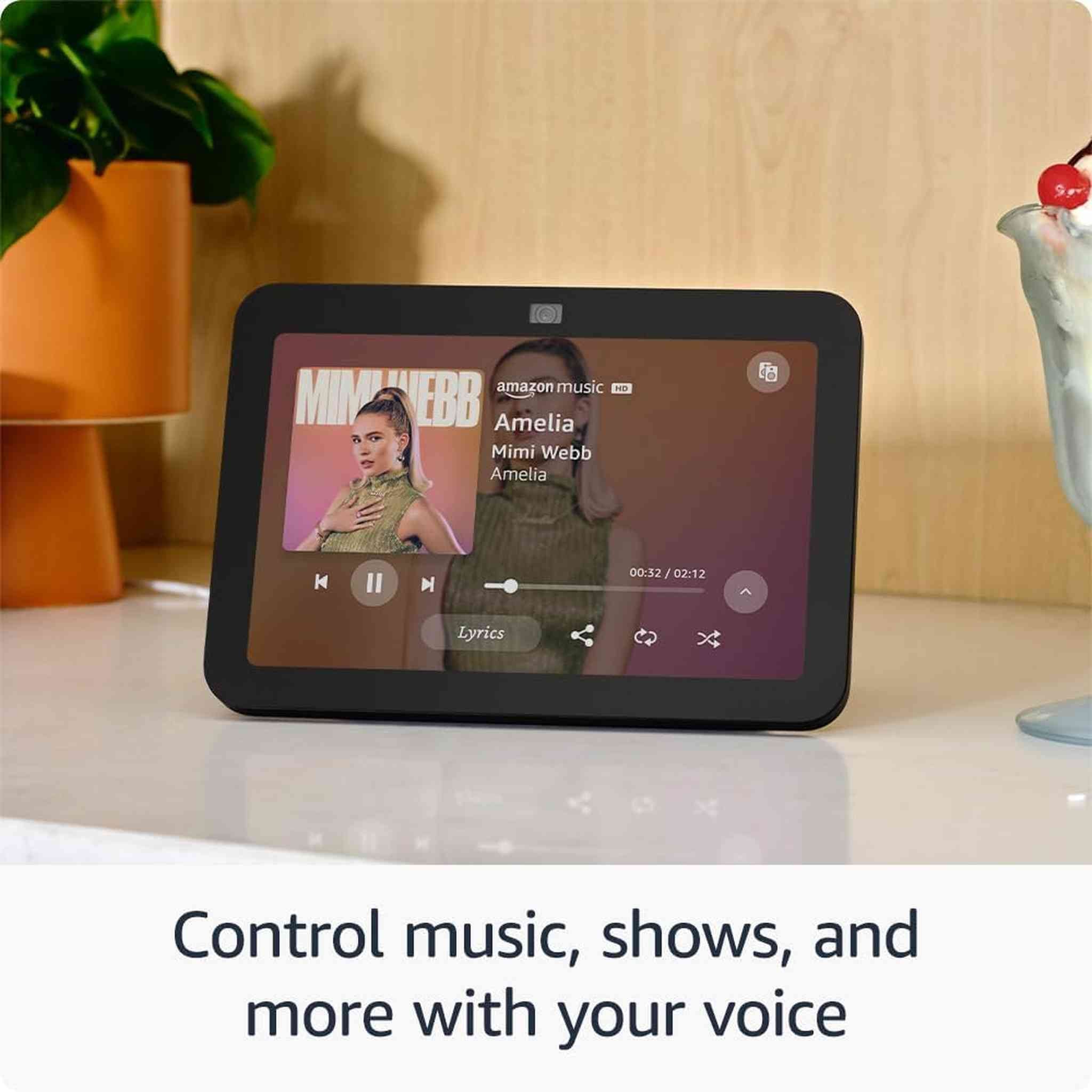 Echo Show 8 3rd Generation 8-inch Smart Display with Alexa - Charcoal + Screen Cleaning Kit Kindle