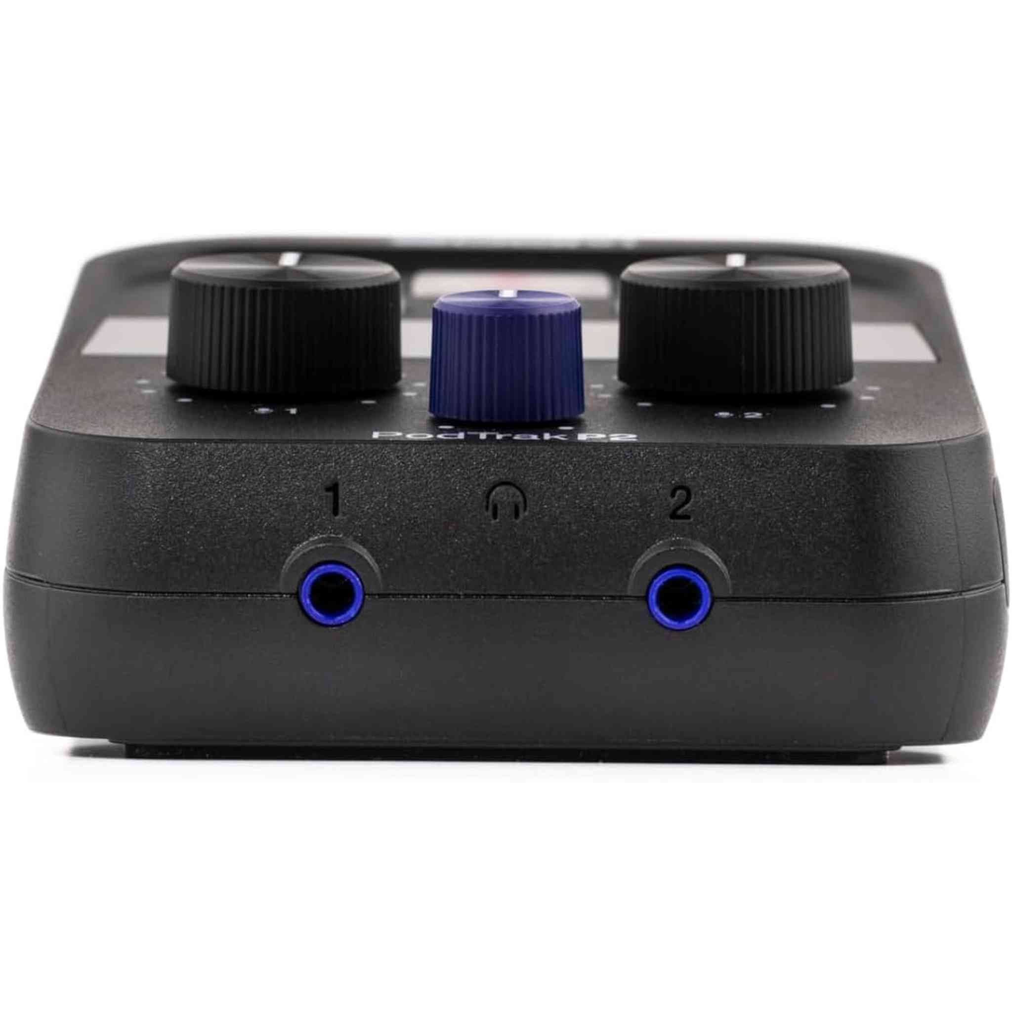 Zoom PodTrak P2 Podcast Recorder, Memory Card microSDXC Pro 64GB, Bundle