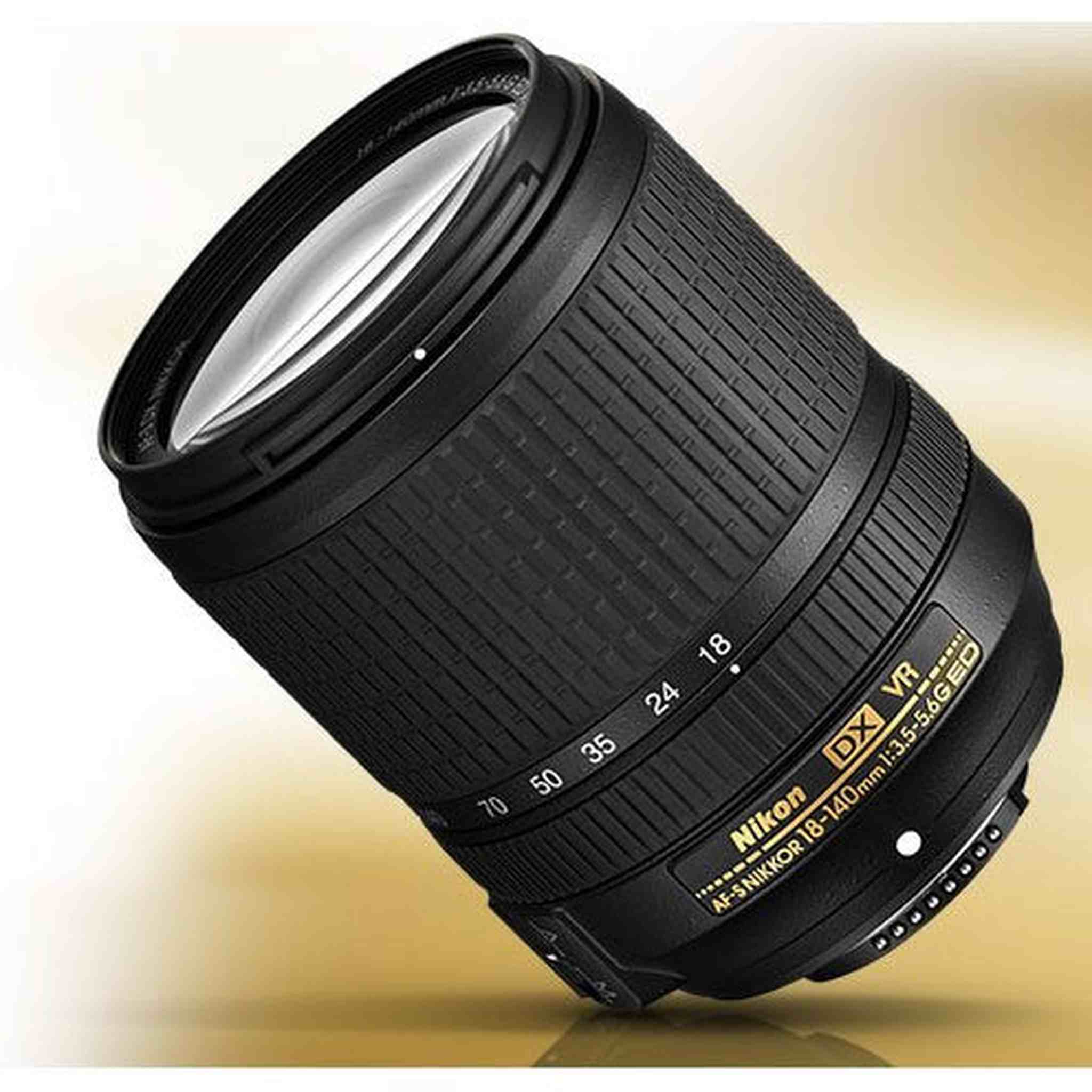 Nikon AF-S DX NIKKOR 18-140mm f/3.5-5.6G ED Vibration Reduction Zoom Lens with Auto Focus for Nikon DSLR Cameras - Reconditioned Nikon