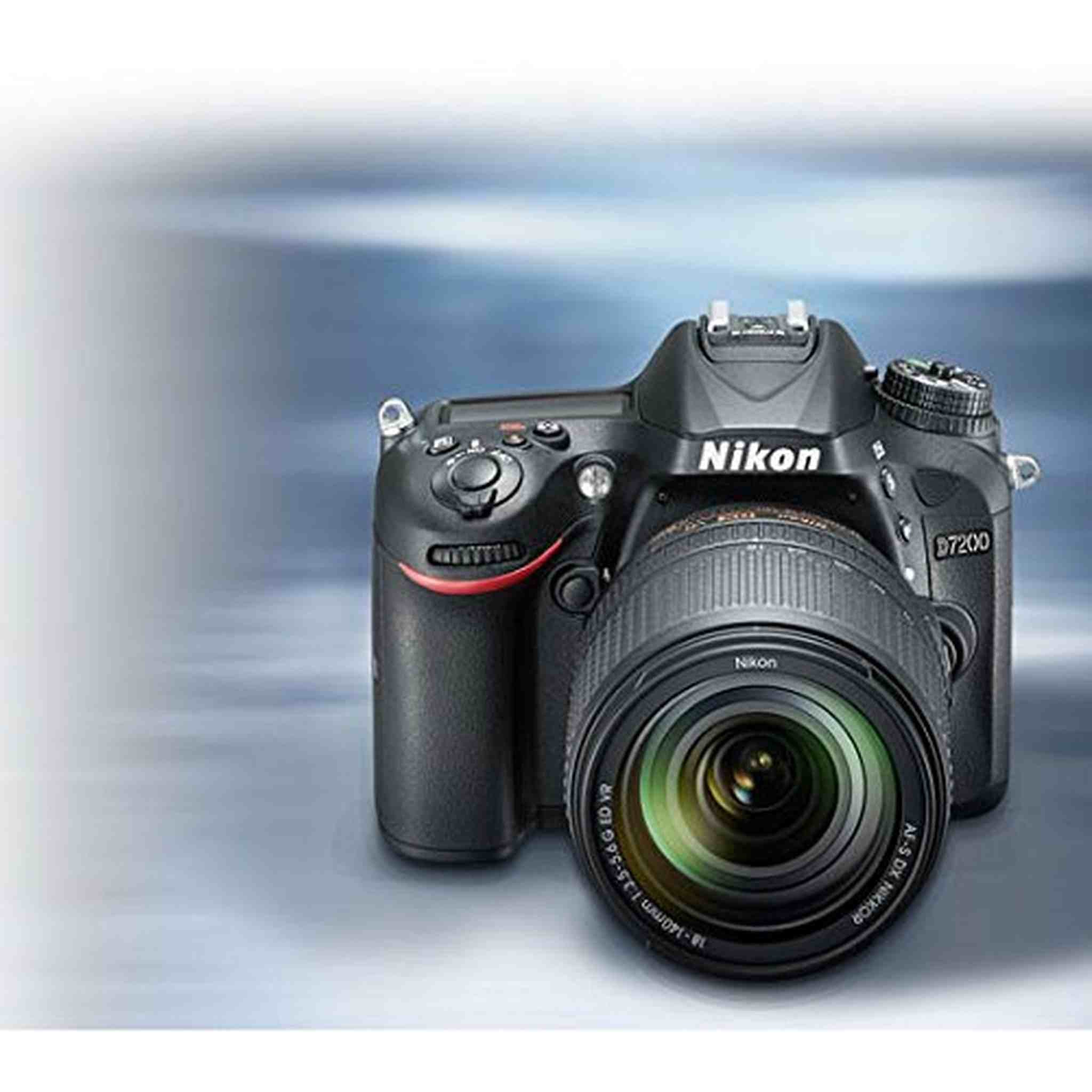 Nikon D7200 24.2 MP DX-Format Digital SLR Body with Wi-Fi and NFC Black Renewed - Reconditioned Nikon