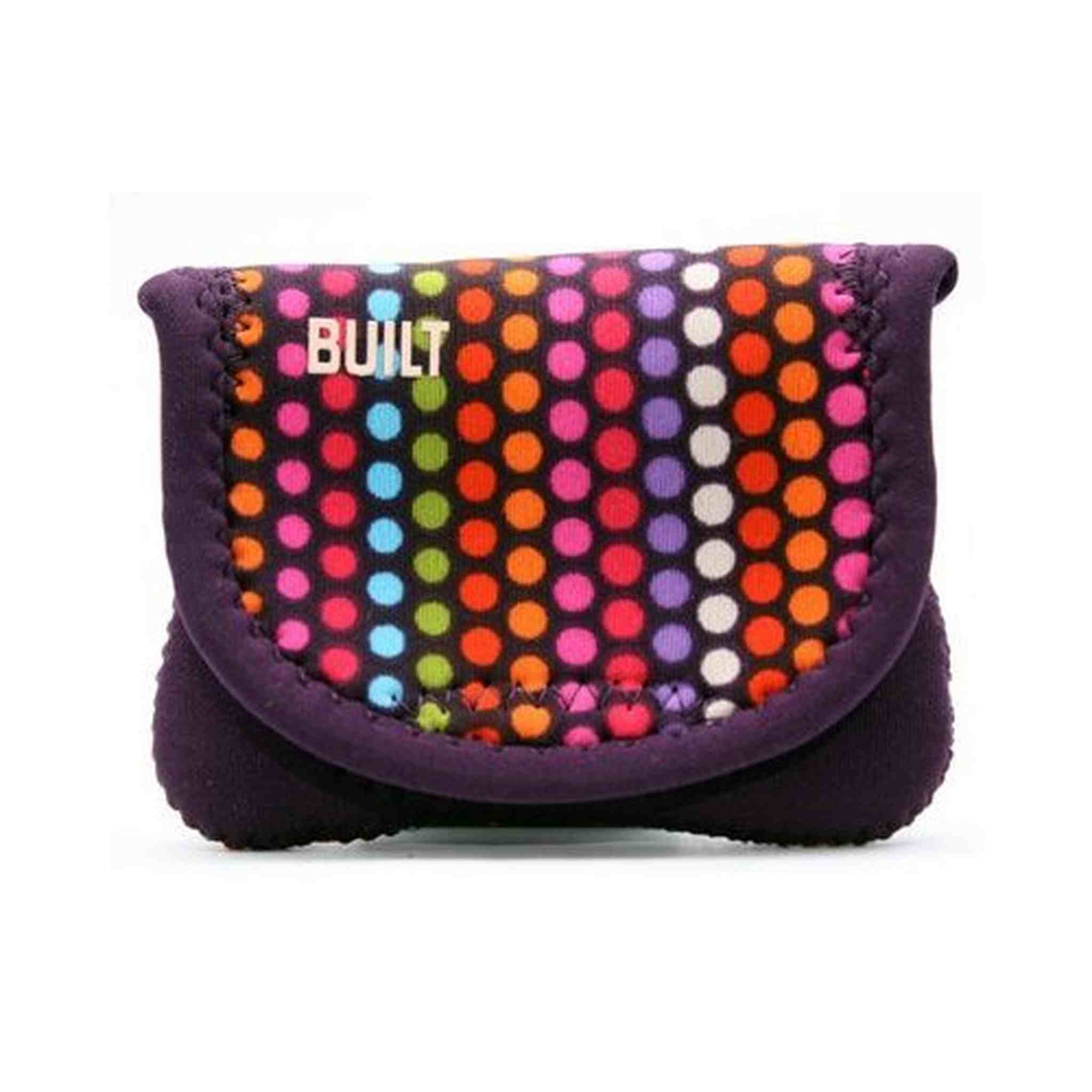 Canon SD1400IS Accessory Saver Bundle! 8GB SDHC Memory + Extended Life Battery + Ac/Dc Rapid Charger + USB Card Reader + Memory Card Wallet + Deluxe Camera Case + Accessory Saver Bundle!