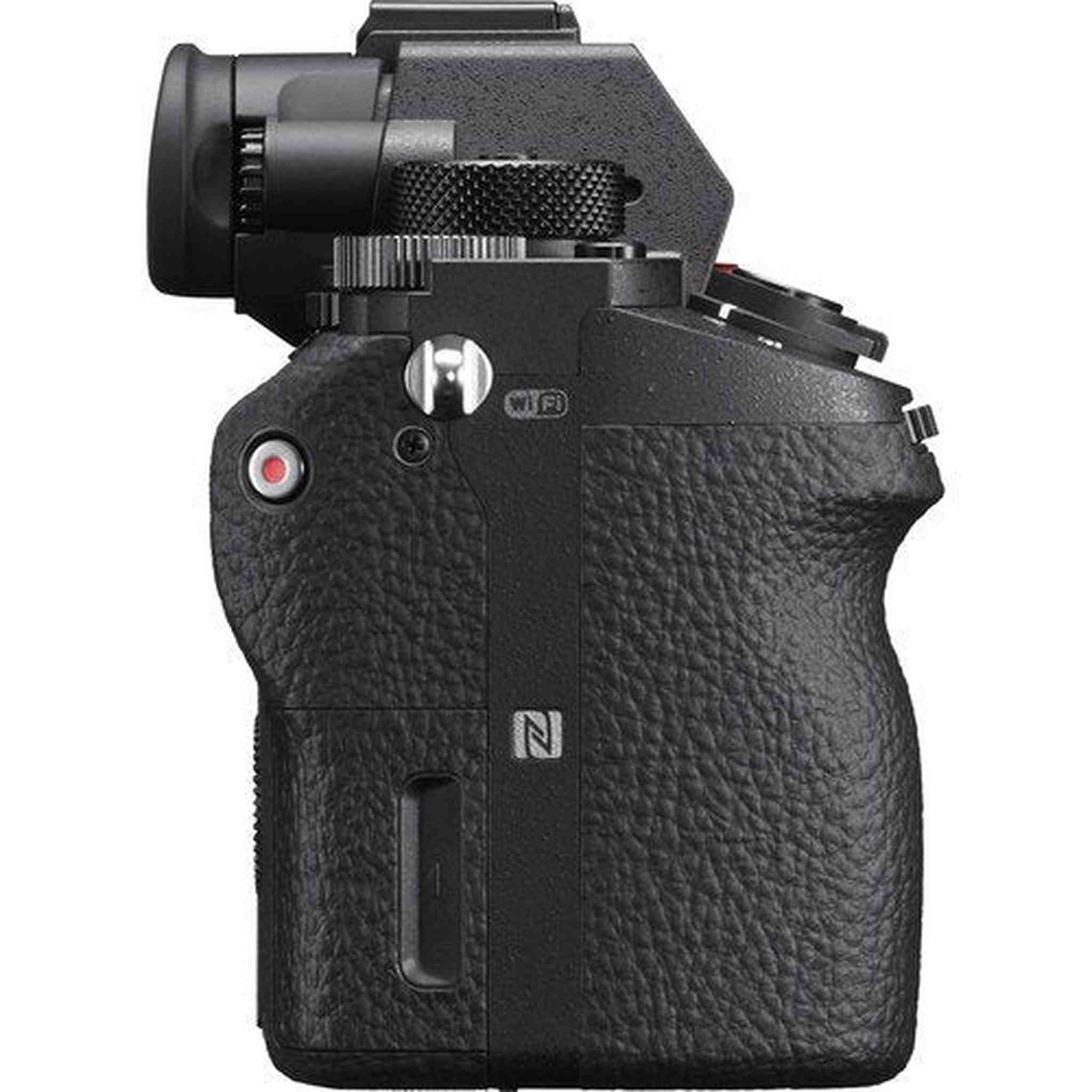 Sony Alpha a7S II Mirrorless Camera ILCE7SM2/B With Sony FE 24-70mm Lens, Soft Bag, Additional Battery, 64GB Memory Card, Card Reader , Plus Essential Accessories Sony