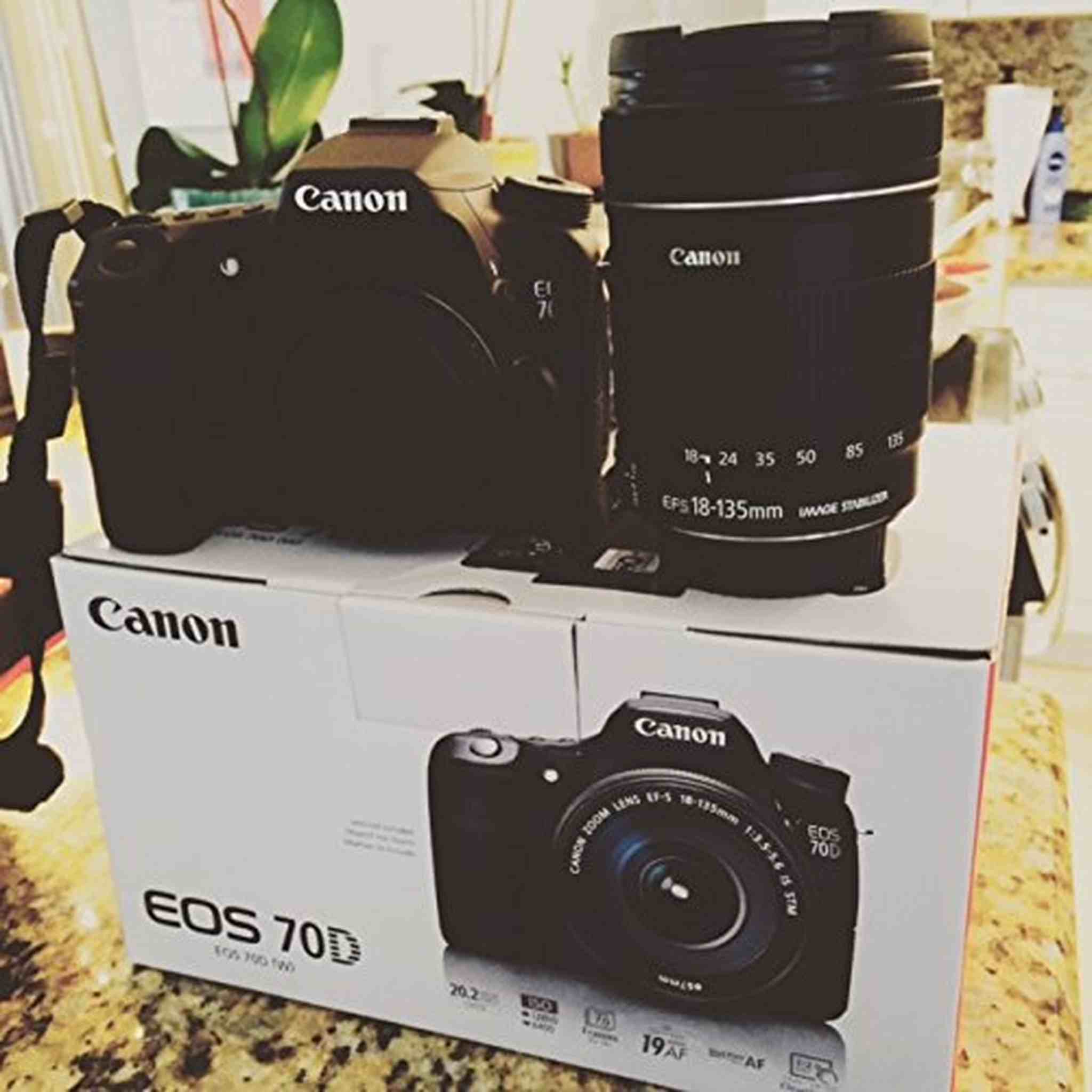 CANON 8469B002 20.2 Megapixel EOS 70D Digital SLR Camera Body Only - Used