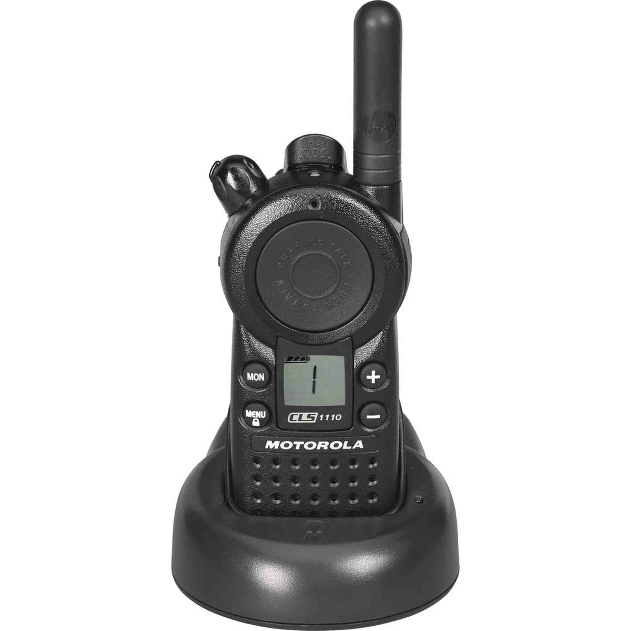 2 x Motorola CLS1110 UHF 1W 1-Channel 2-Way Radio - 2 Pack With Mic Bundle