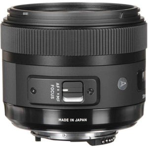 Sigma 30mm f/1.4 DC DN Contemporary Lens for Nikon Z Bundle