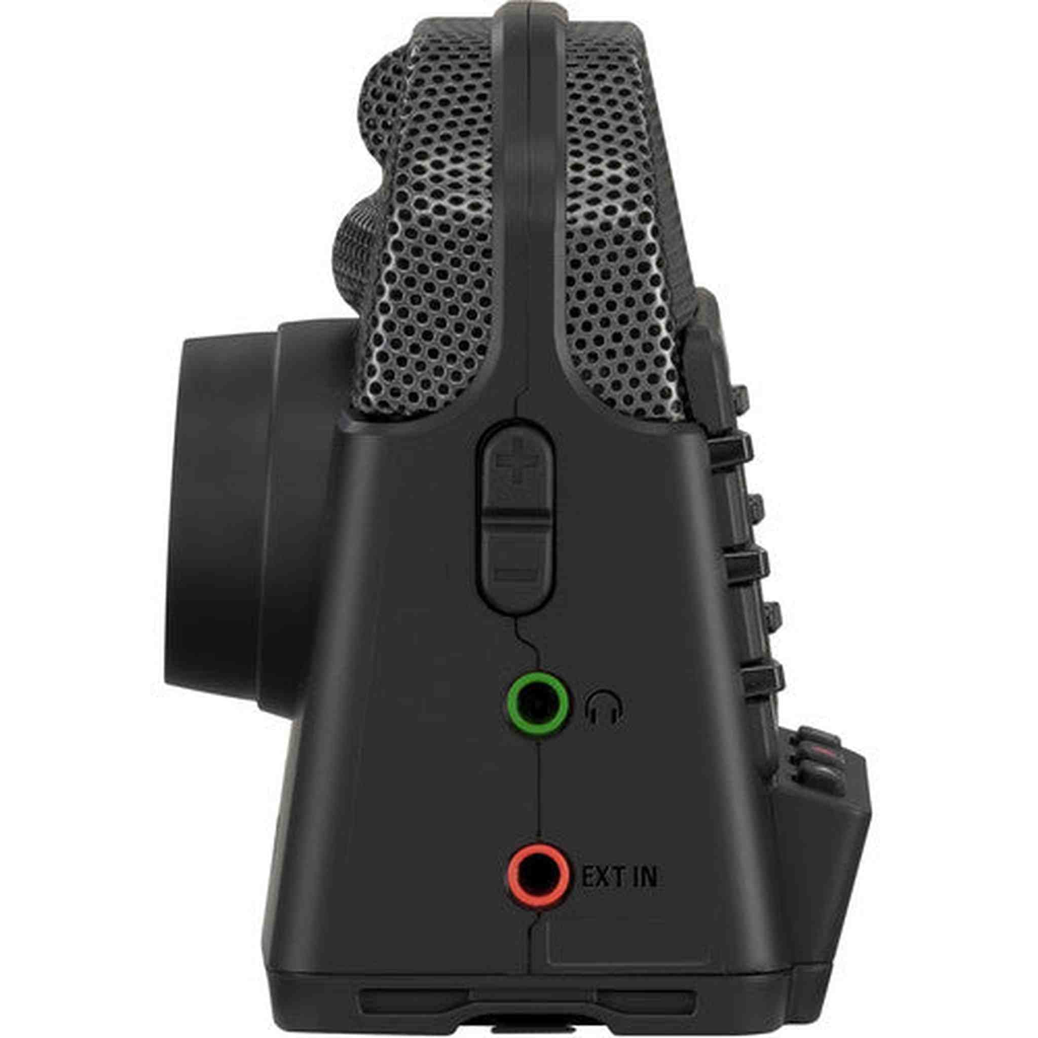 Zoom Q2n-4K Handy Video Recorder + 64GB Memory Card Bundle