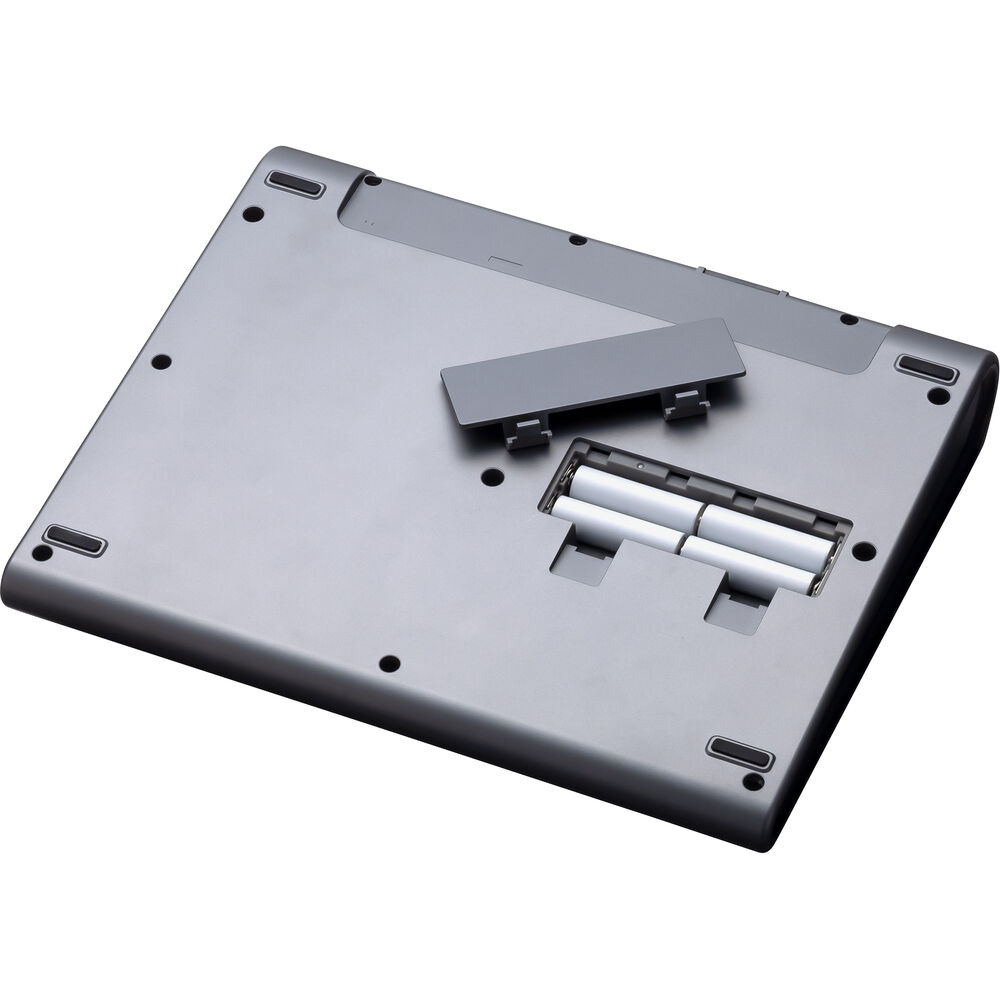 Zoom PodTrak P8 Portable Podcast Recorder + Extreme PRO 64GB Memory Card, Bundle