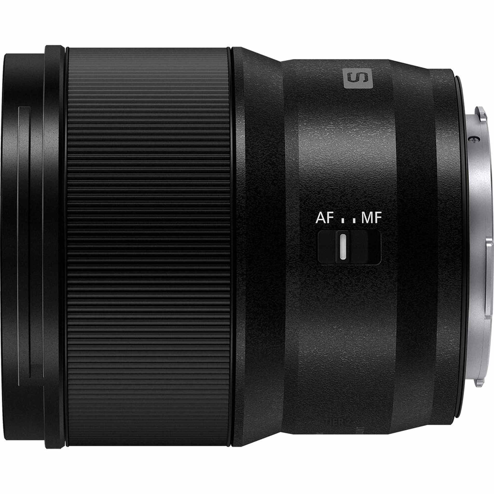 Panasonic Lumix S 35mm f/1.8 Lens Bundle with Accessories Panasonic