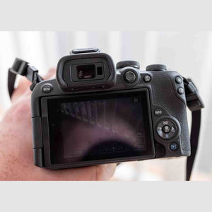 Canon EOS R10 Mirrorless Camera with RF-S18-150mm f/3.5-6.3 IS STM Lens Kit - Reconditioned