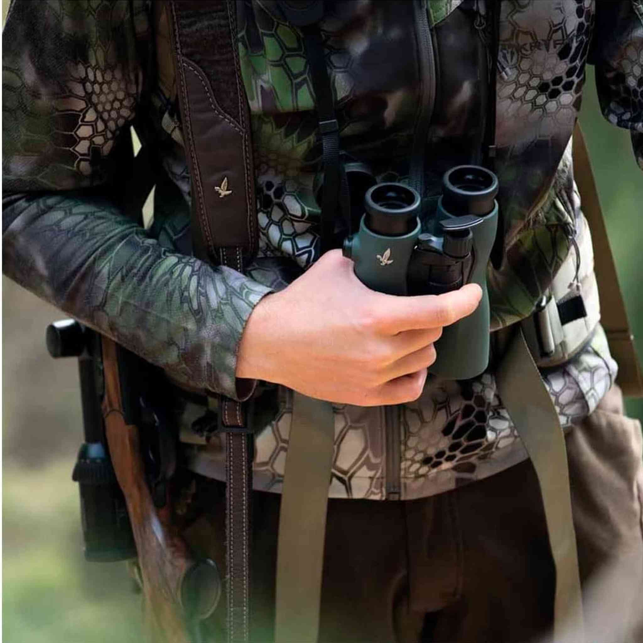 Swarovski 8x32 NL Pure Binoculars Swarovski Green with Advanced Accessory Kit Swarovski