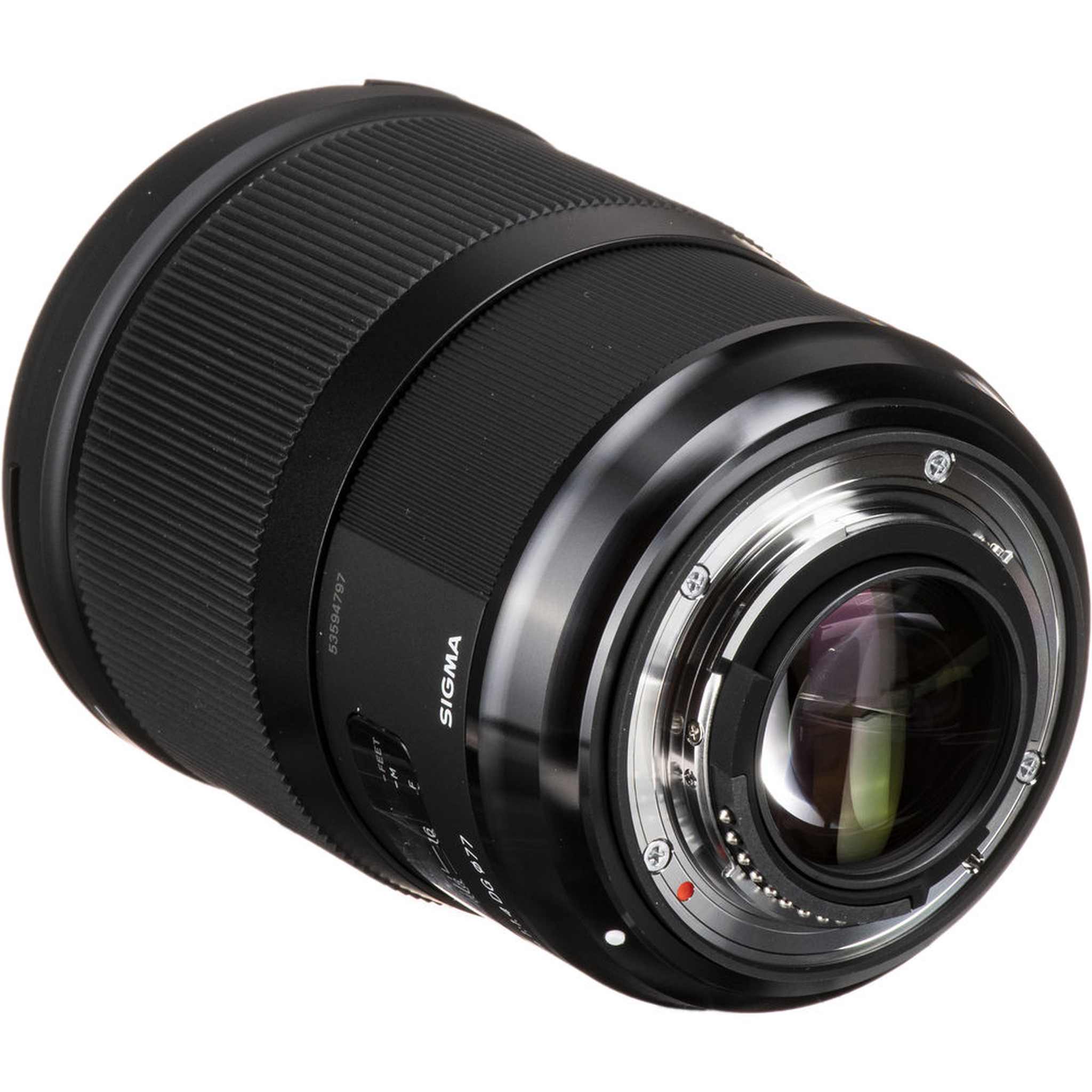 Sigma 28mm f/1.4 DG HSM Art Lens for Nikon F Bundle