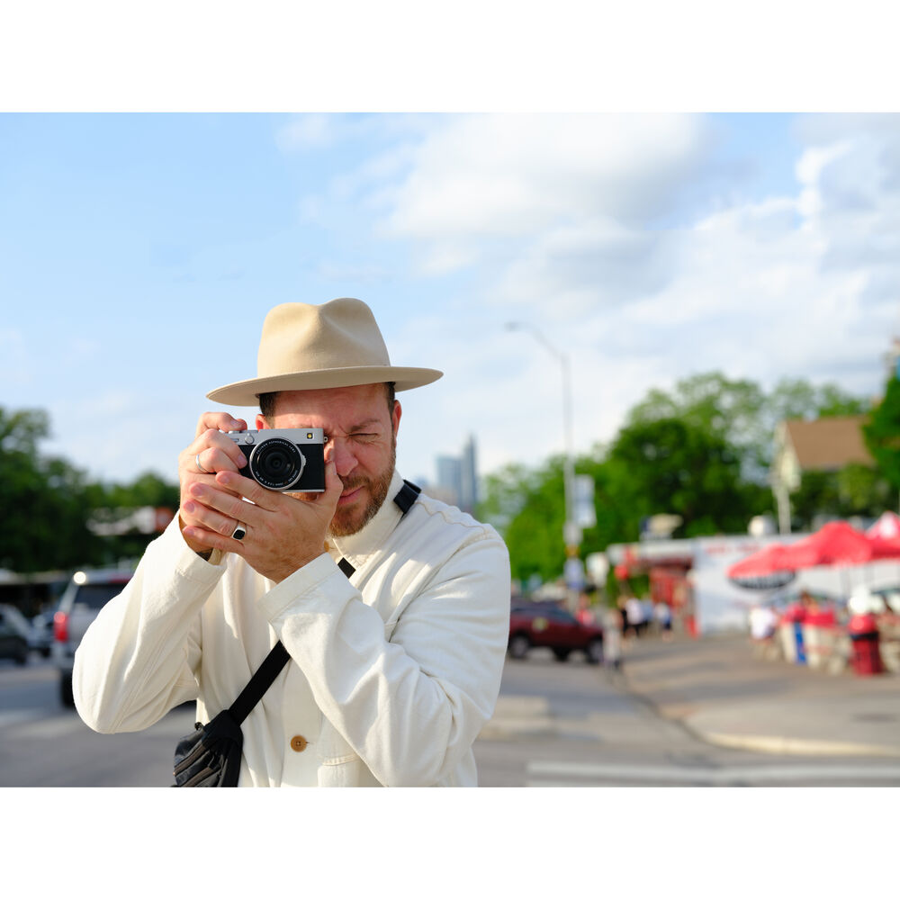 FUJIFILM X-E5 Mirrorless Digital Camera Black , 64GB UHS-II SDXC Memory Card