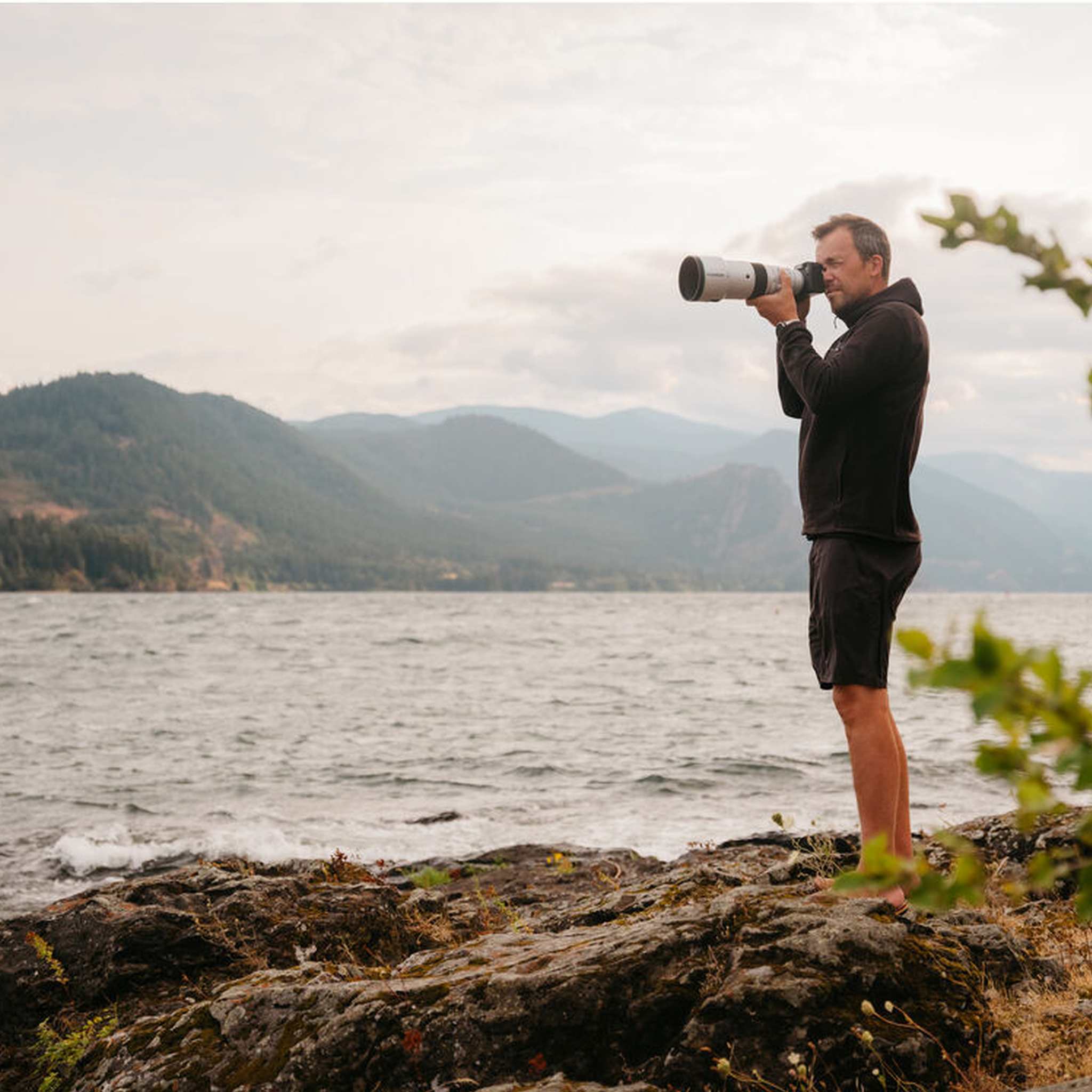 FUJIFILM XF 500mm f/5.6 R LM OIS WR Lens + 64GB Memory Card + Filter Kit + More