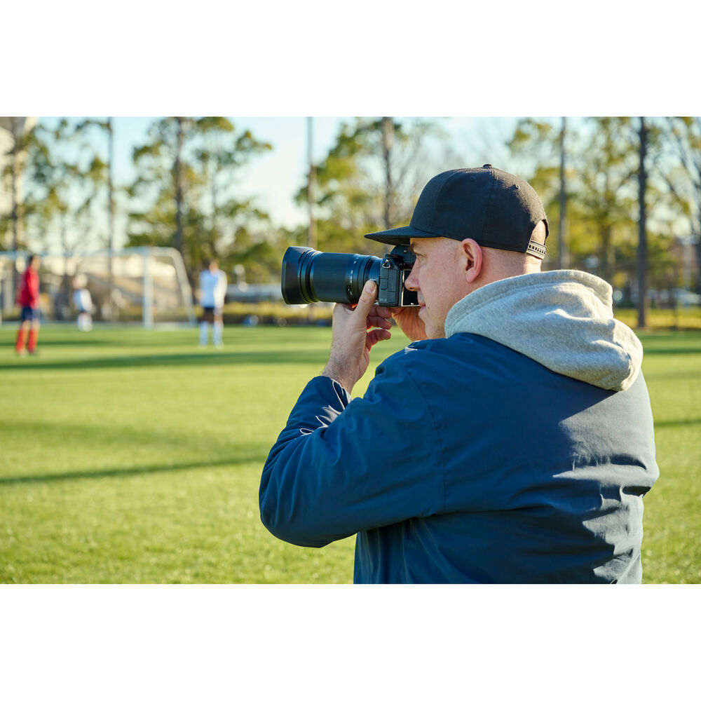 Nikon NIKKOR Z 28-400mm f/4-8 VR Mirrorless Lens 20125 Bundle