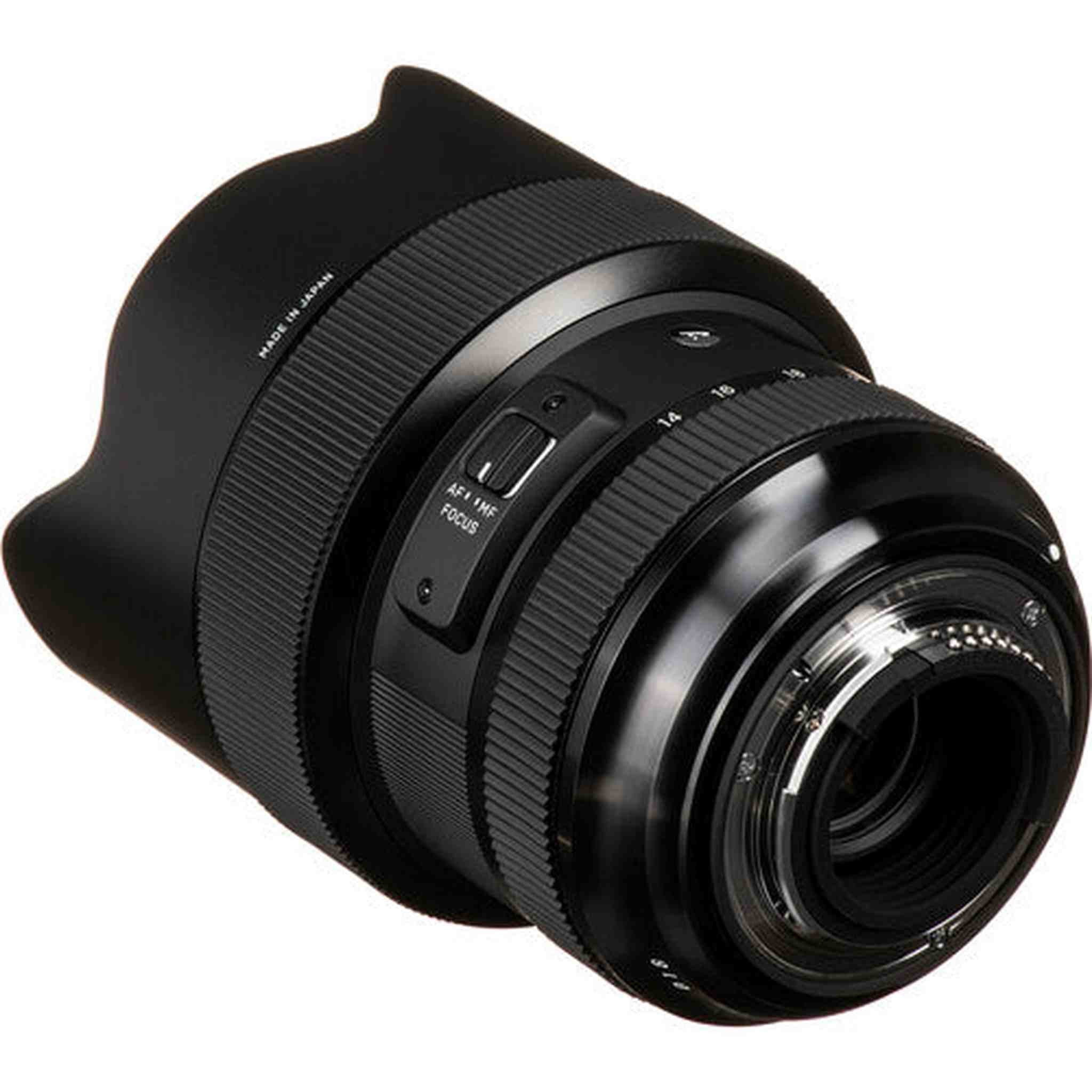 Sigma 14-24mm f/2.8 DG HSM Art Lens for Nikon F Bundle