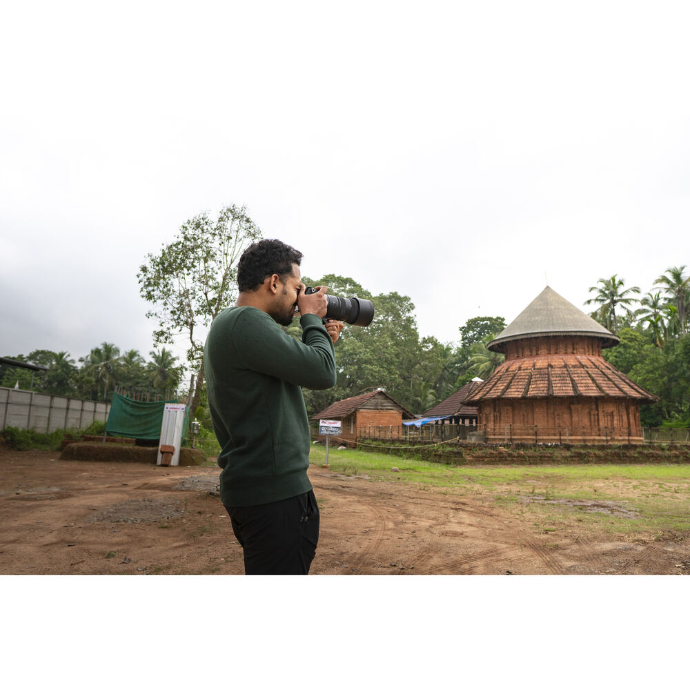 Sigma 70-200mm f/2.8 DG DN OS Sports Lens Sony E + Bundle