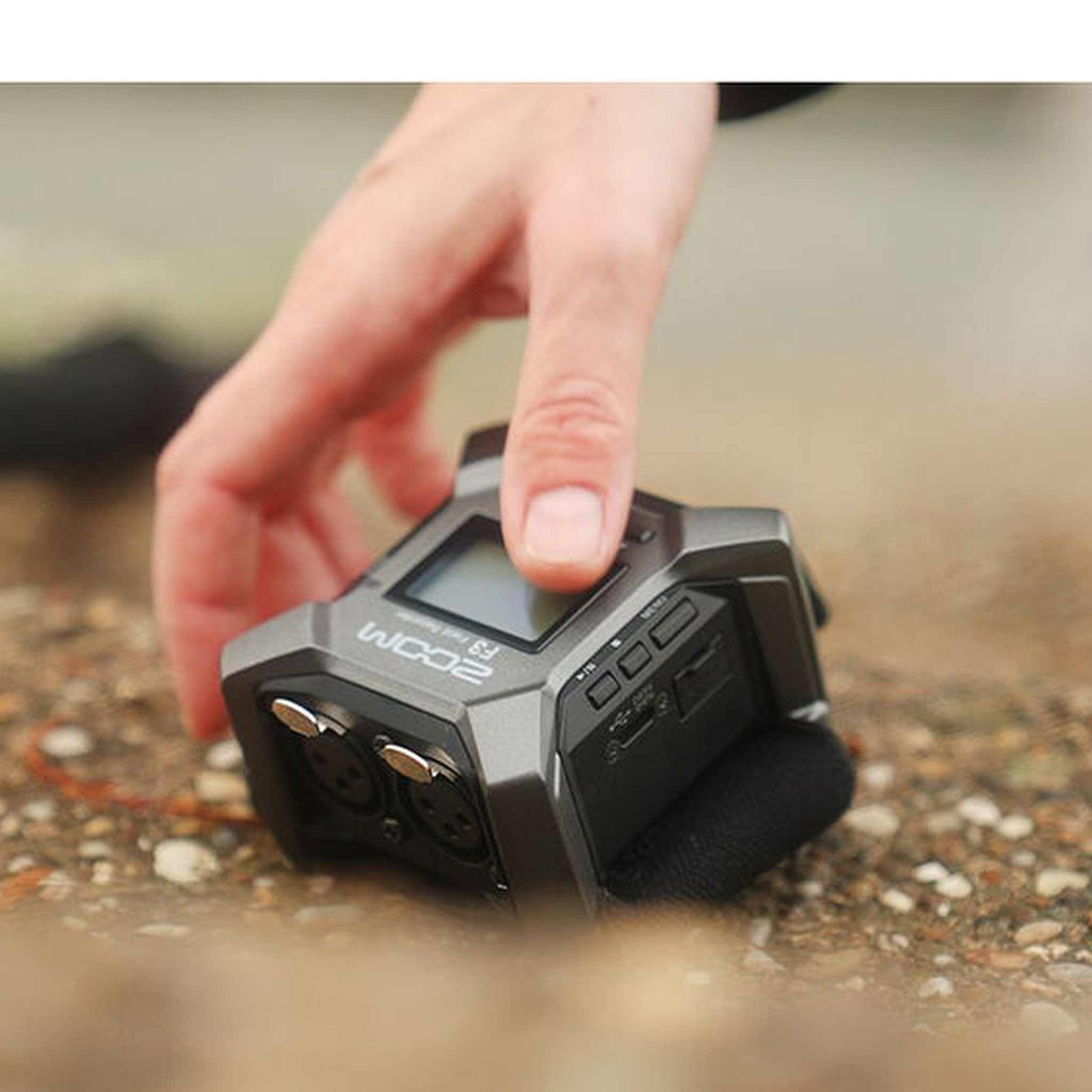 Zoom F3 Professional Field Recorder, 32-bit Float Recording, 2 Channel Recorder, Dual AD Converters, 2 Locking XLR/TRS Inputs, Battery Powered, Wireless Control