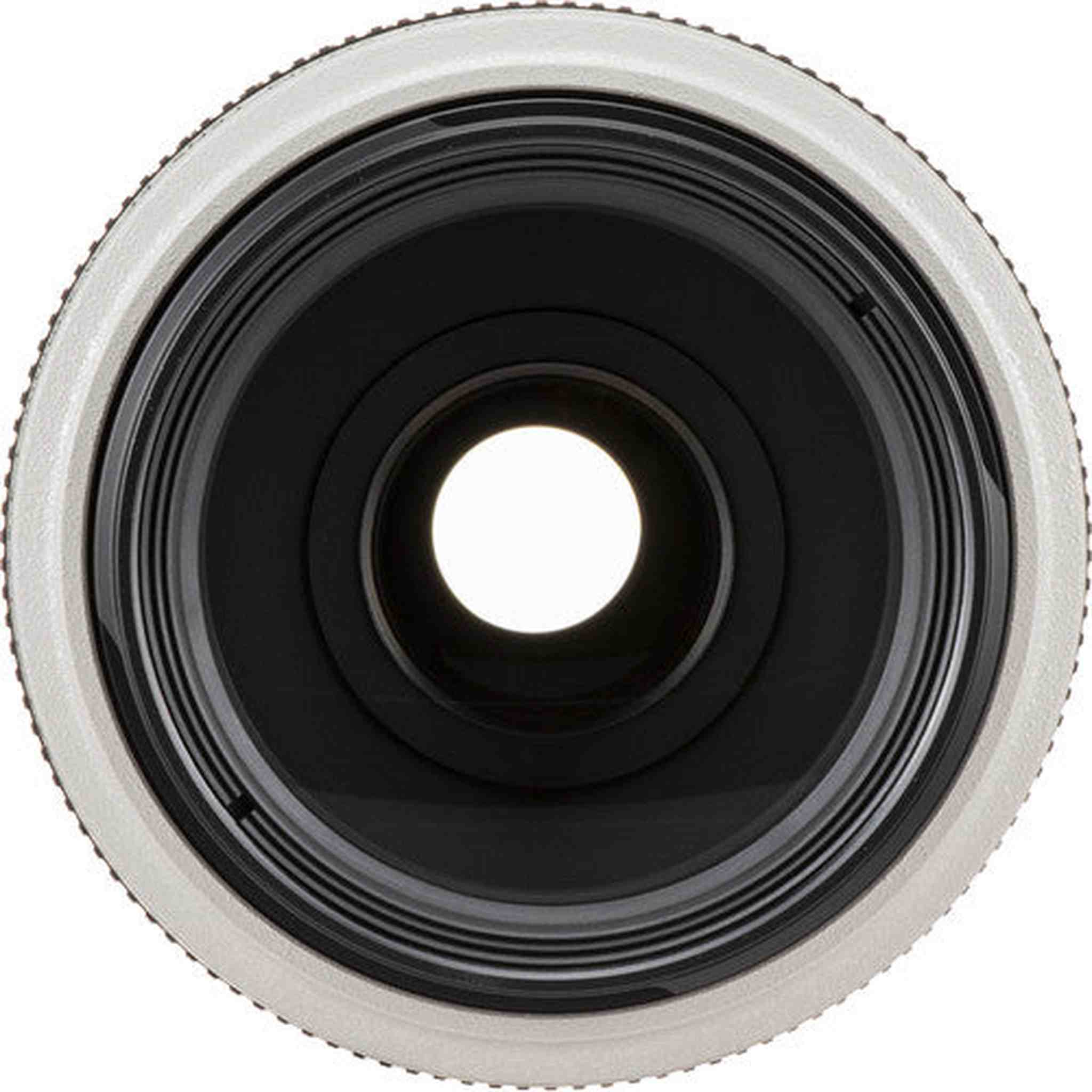 Canon EF 70-300mm f/4-5.6L IS USM Lens Bundle with Cleaning Kit, Filter Kit, and Padded Lens Case International Model - Used Canon