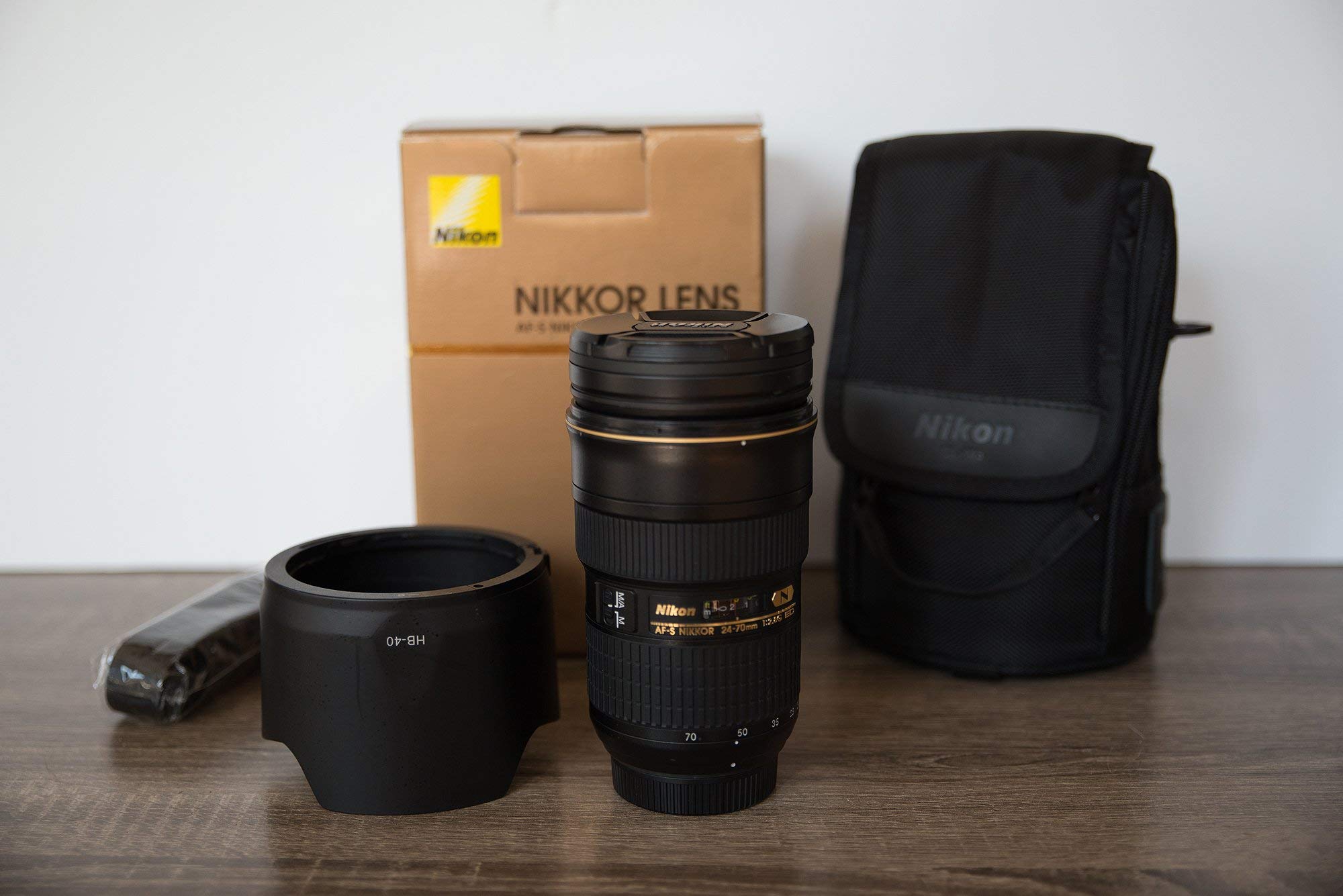Nikon AF-S fx NIKKOR 24-70mm F/2.8G ED Zoom Lens Auto Focus DSLR Cameras International Version (No Warranty) - Used