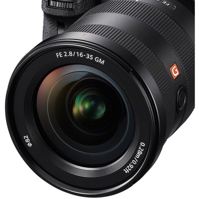 Sony FE 16-35mm f/2.8 GM Lens + Deluxe Lens Cleaning Kit