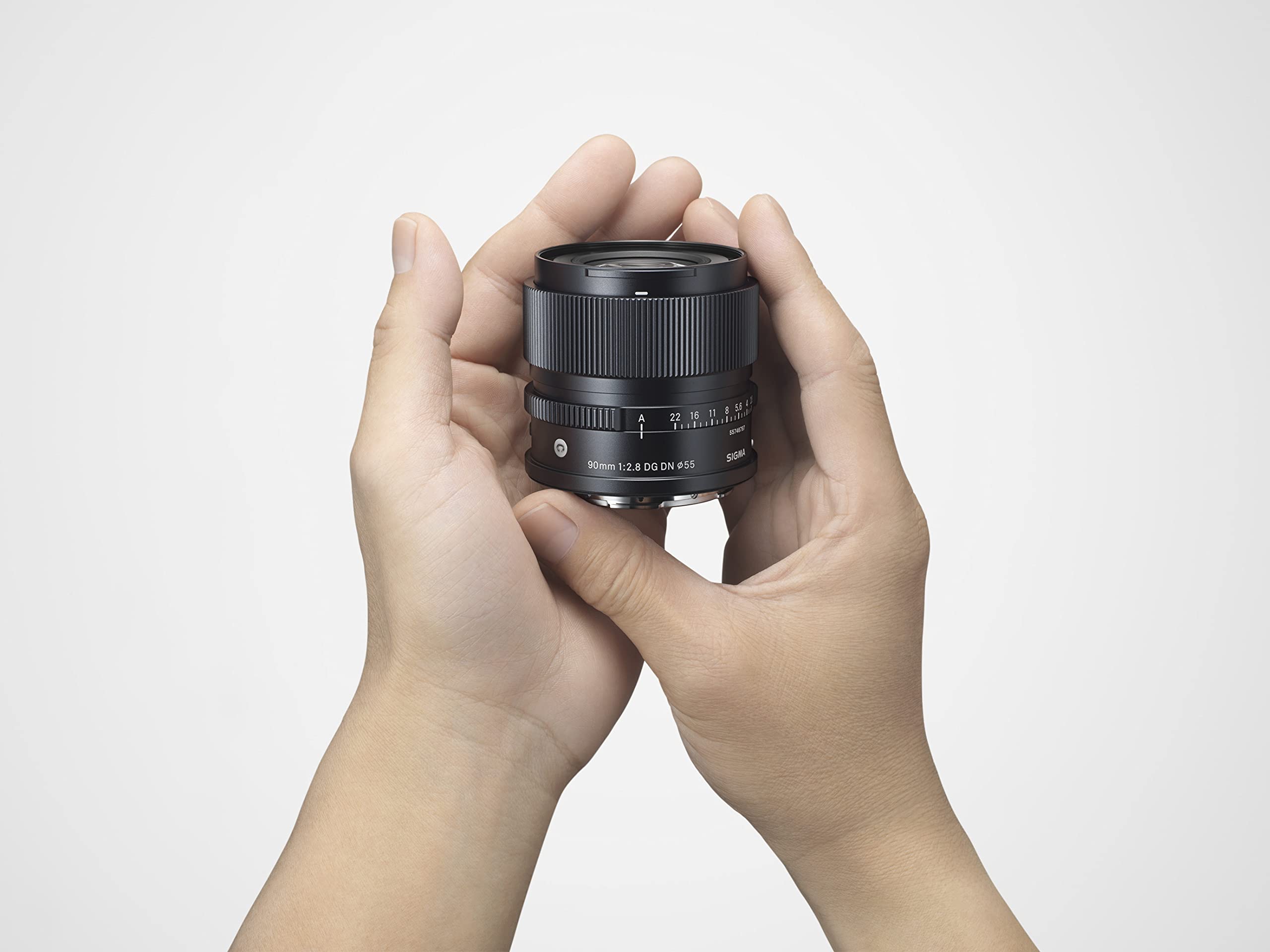 90mm F2.8 DG DN for Sony E