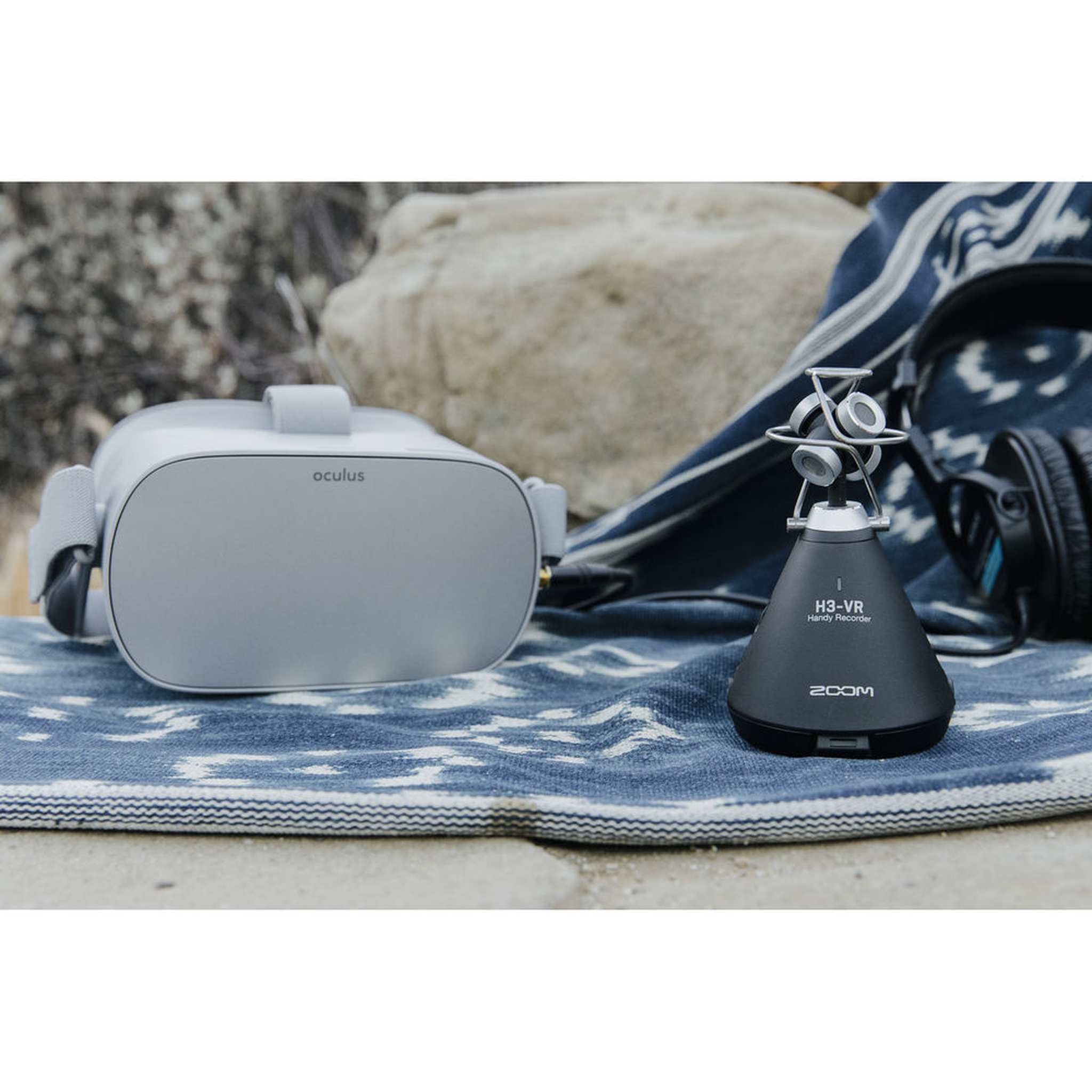 Zoom H3-VR Handy Audio Recorder with Built-In Ambisonics Mic Array, Bundle