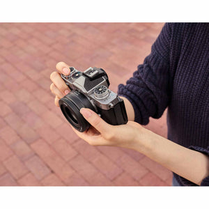 Nikon NIKKOR Z 26mm f/2.8 Lens Nikon Z 20116 Bundle