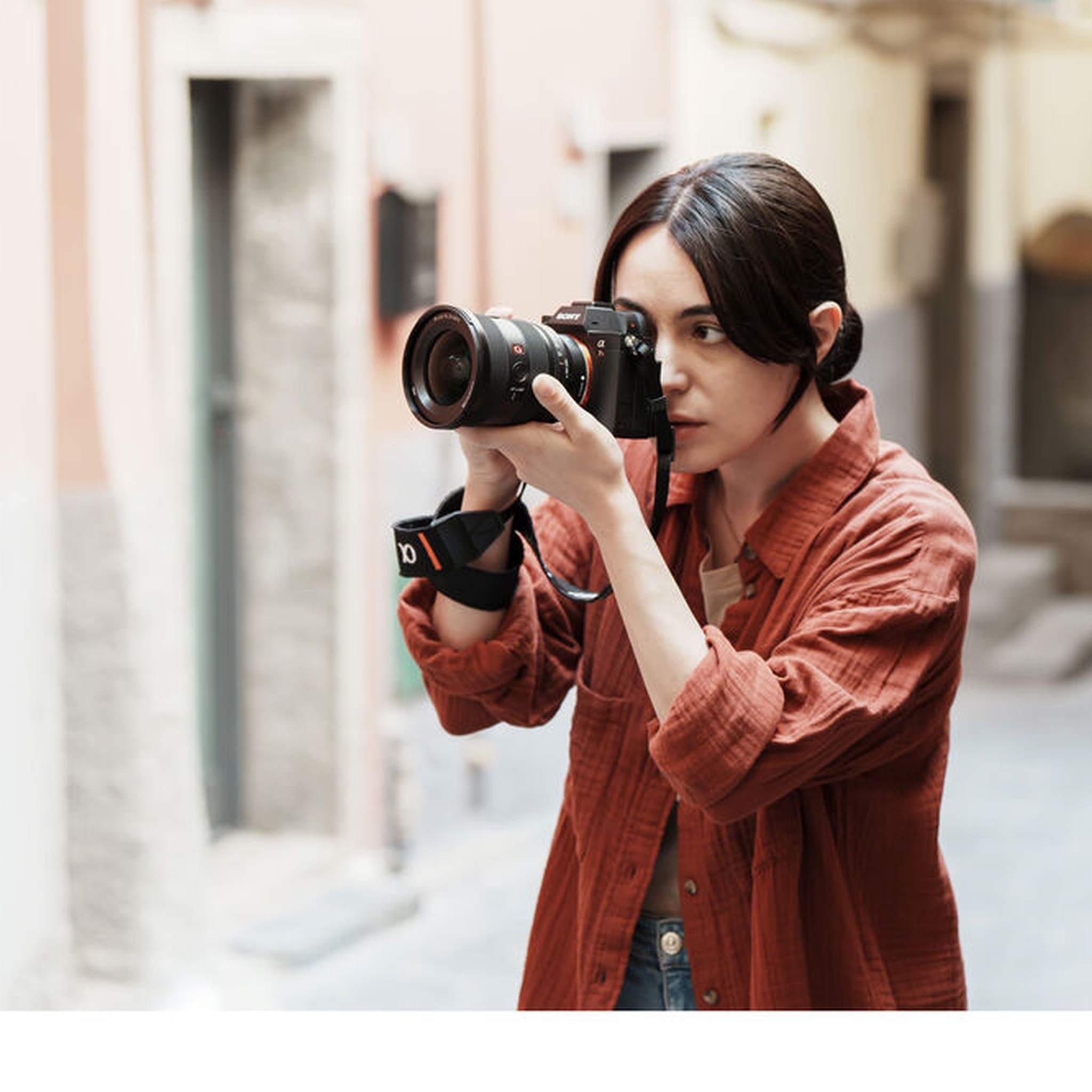 Sony FE 16-35mm f/2.8 GM II Lens Sony E SEL1635GM2 + 64GB Card + More - Bundle